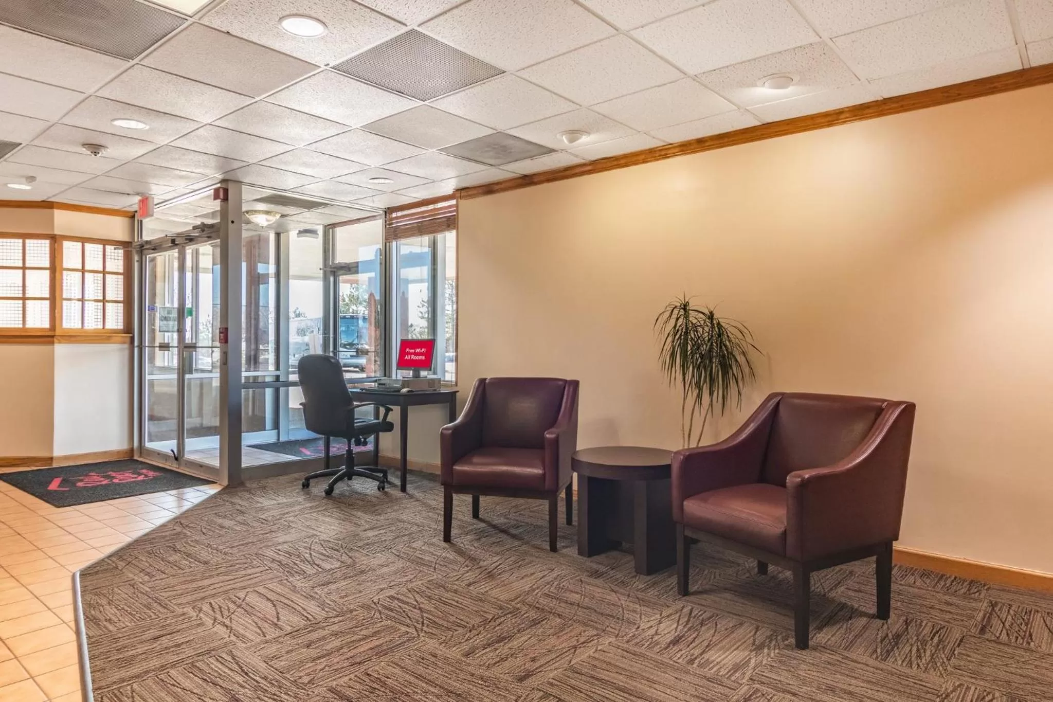 Lobby or reception in Red Roof Inn Ashtabula - Austinburg