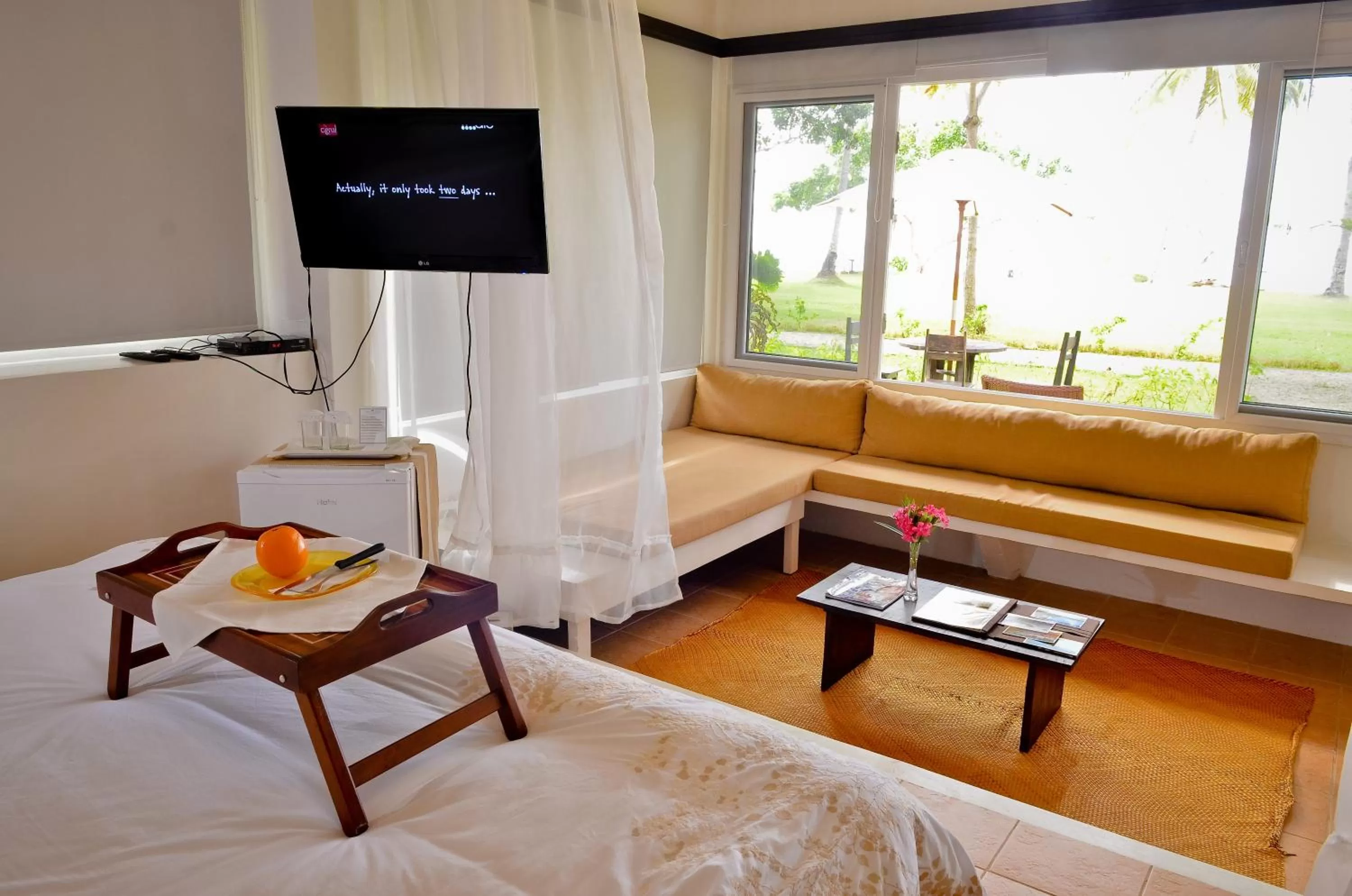 Communal lounge/ TV room, Bed in Punta Bulata White Beach Resort & Spa