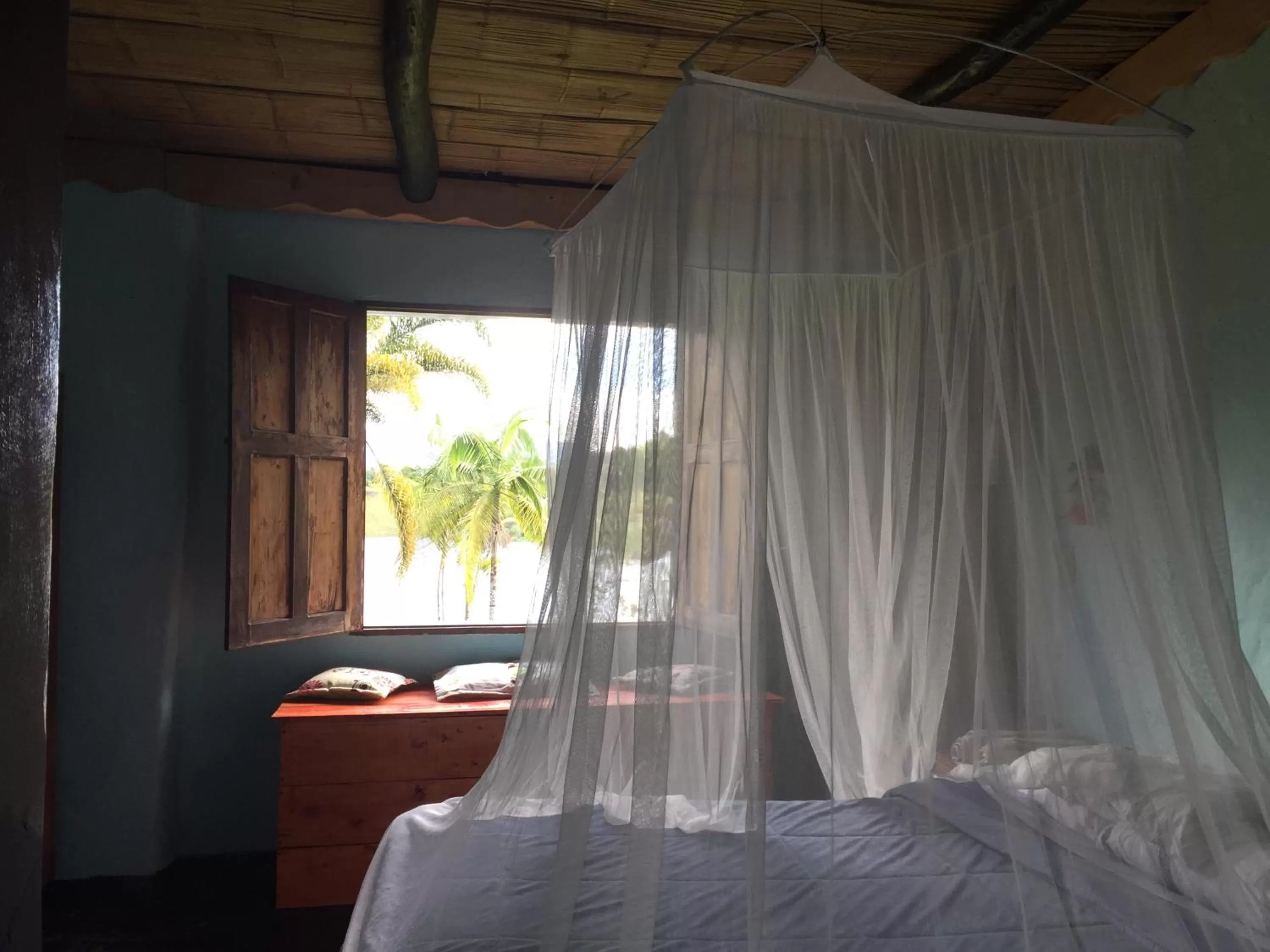 Photo of the whole room, Bed in Casa finca típica the lake hotel
