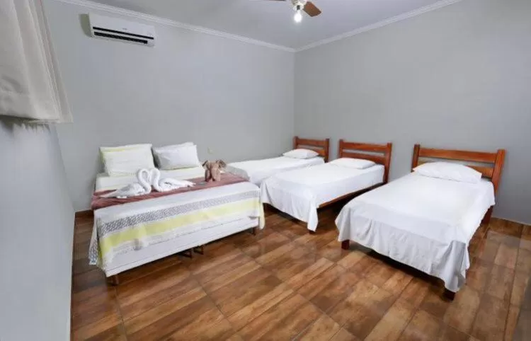 Bedroom, Bed in Hotel Portela II - Av Principal e a 500m do Thermas dos Laranjais