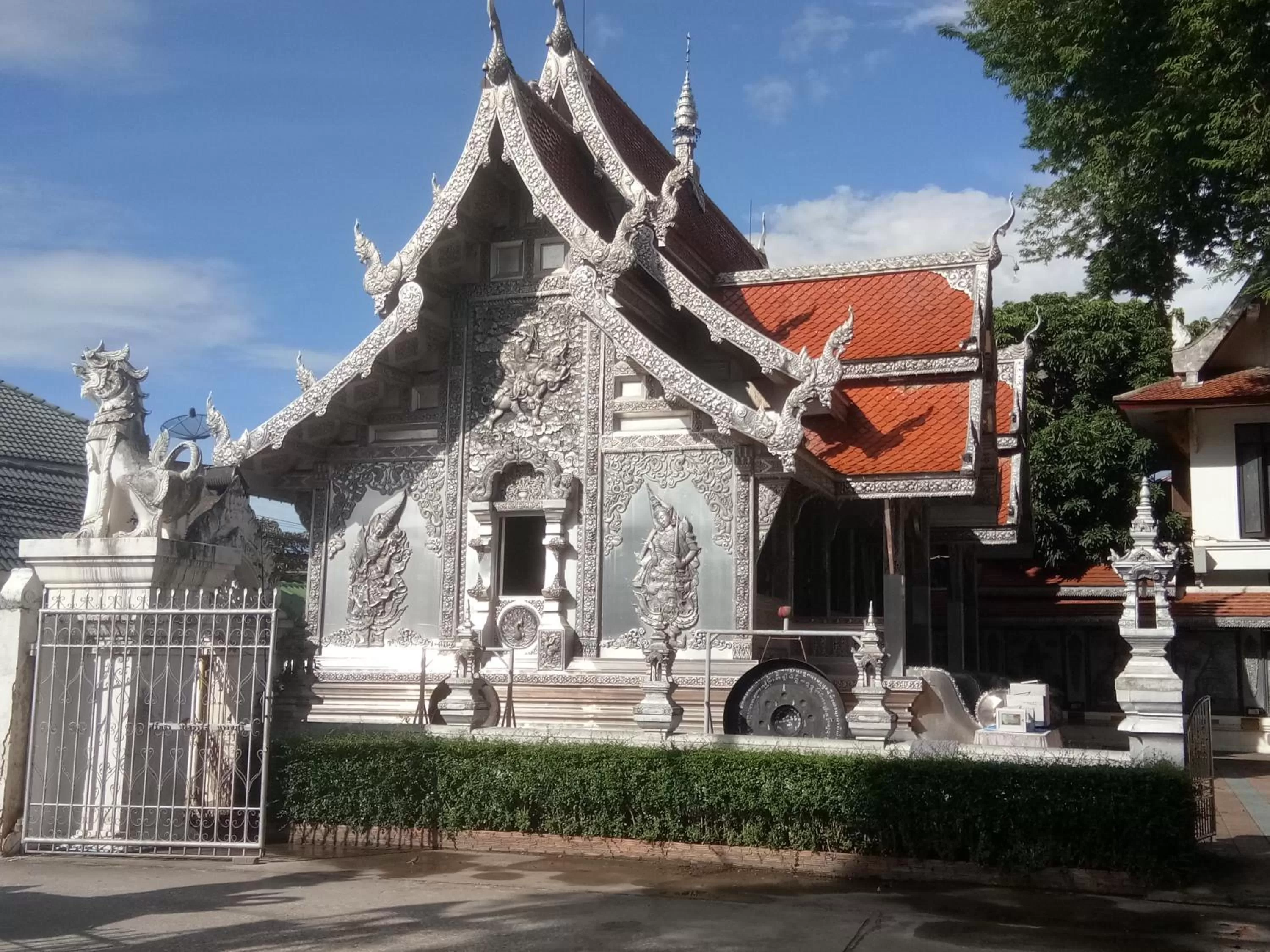 Nearby landmark in Hotel De Wualai