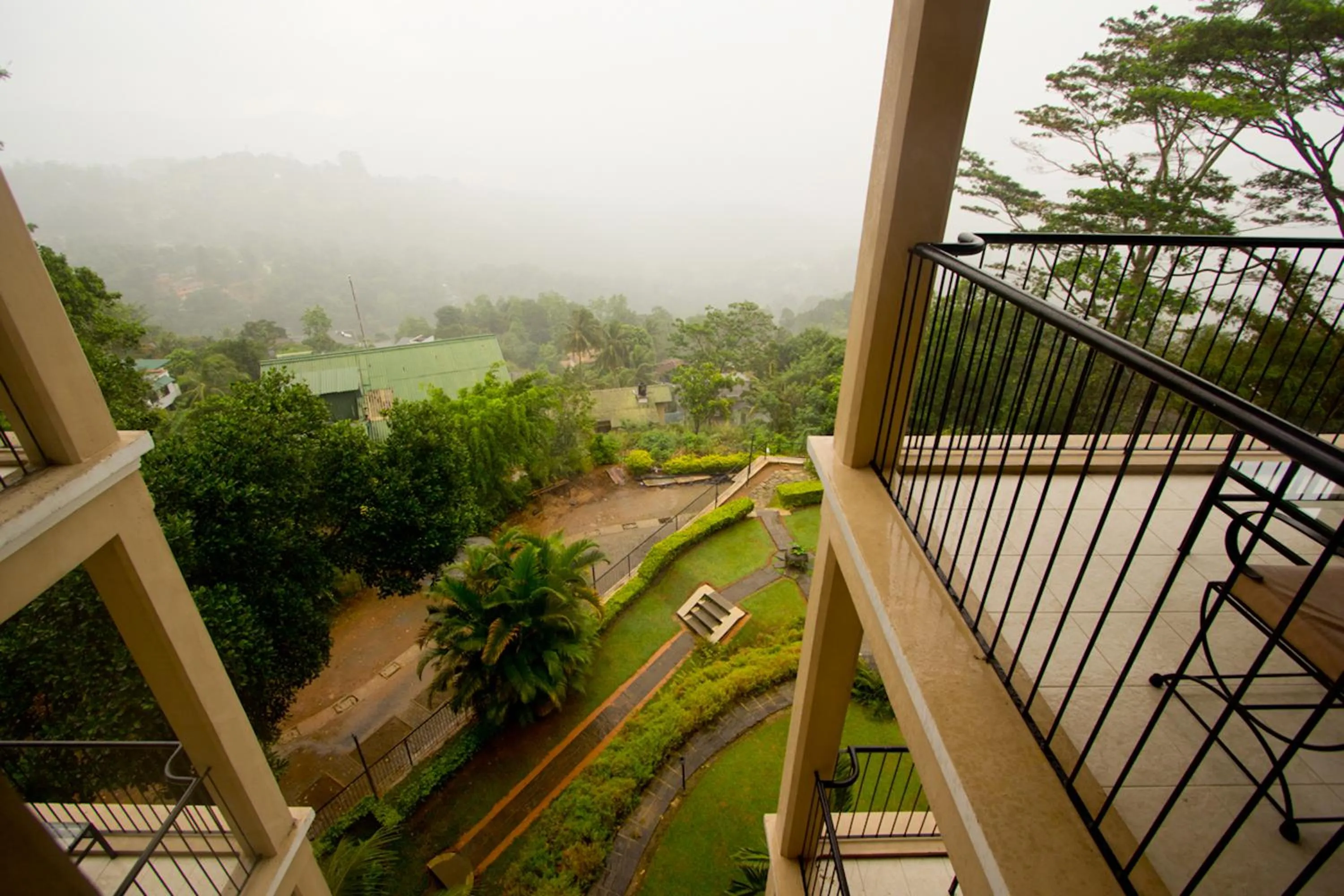 Day in Randholee Resort & Spa