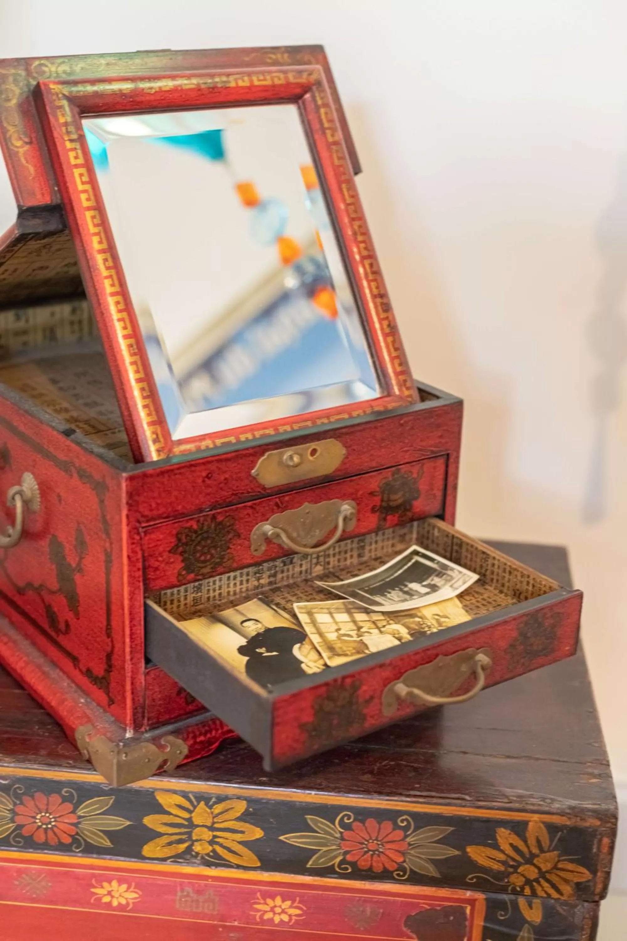 Decorative detail in Maison d'hôtes ÔVillage