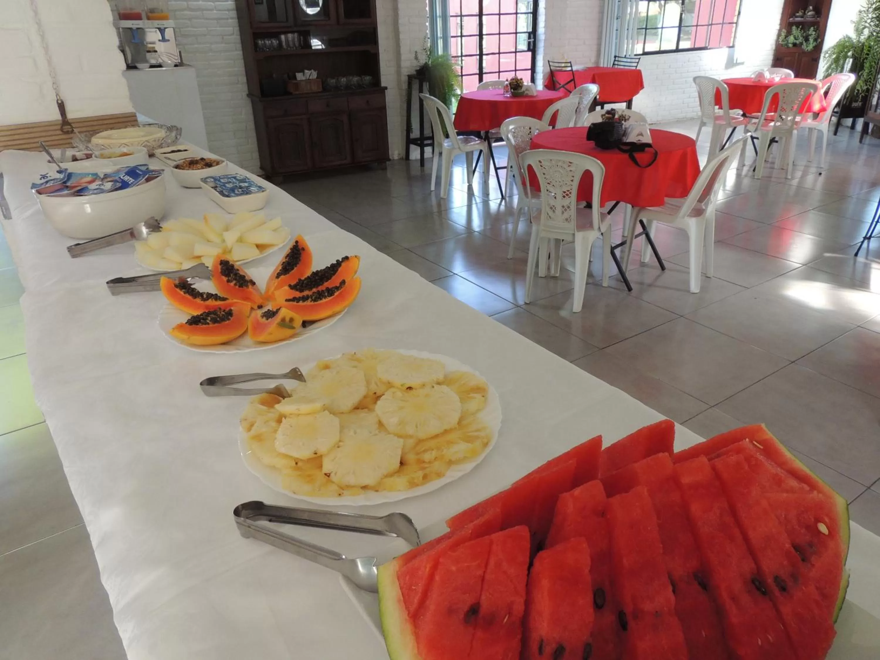 Breakfast, Restaurant/Places to Eat in Pousada Caminho Dos Sinos