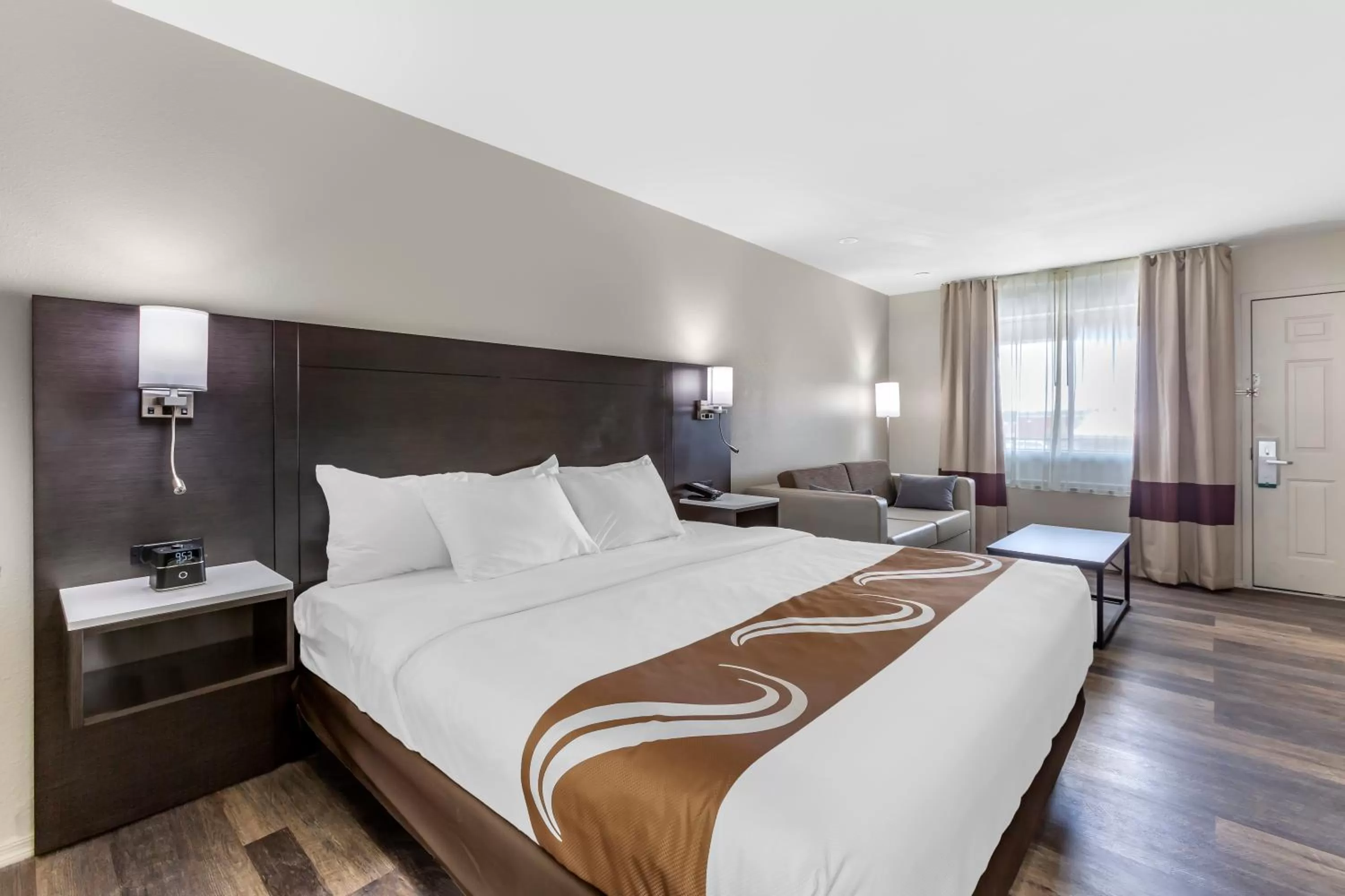 Premium King Suite with Jetted Tub - Non-Smoking in Quality Inn Show Low