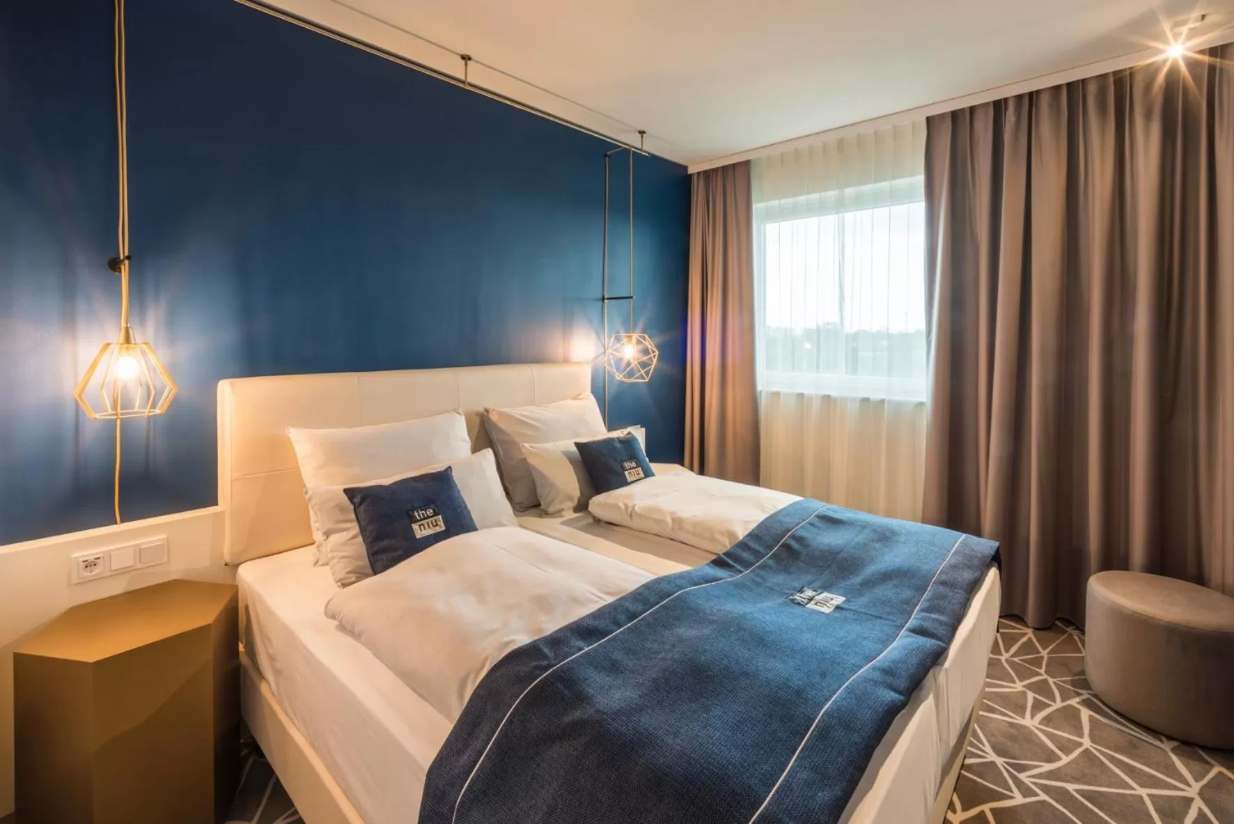 Bedroom, Bed in Holiday Inn - the niu, Ridge Halle Central Station by IHG