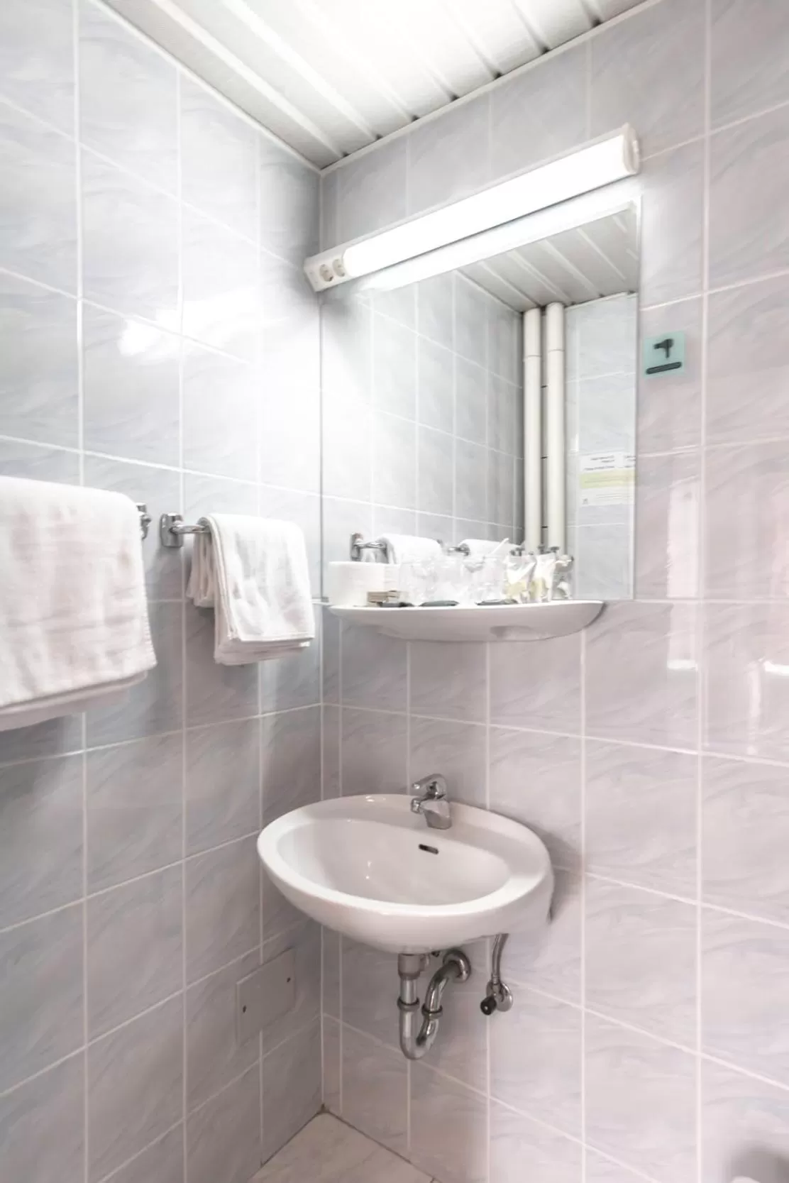 Bathroom in Hotel Park