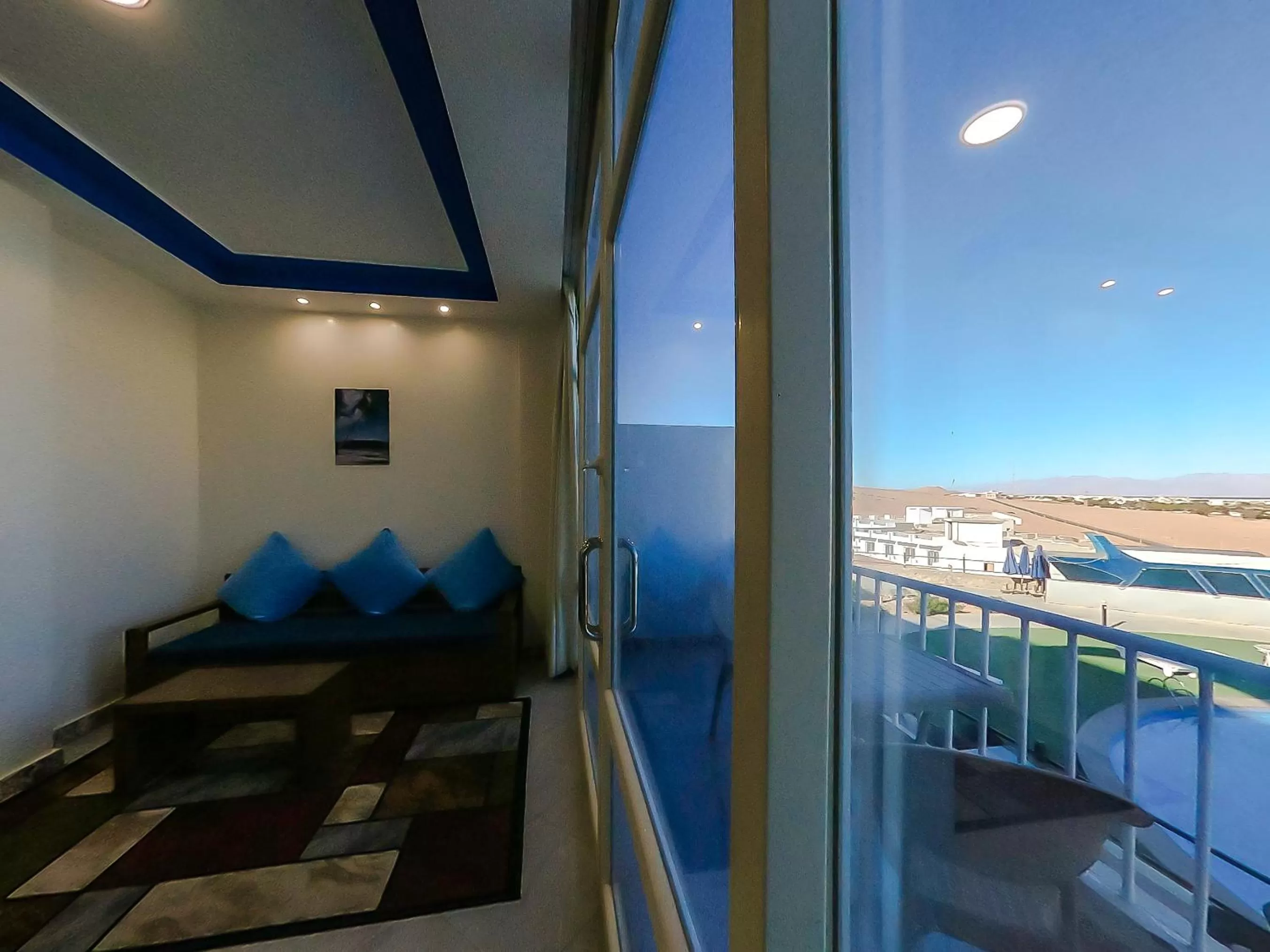 Seaview Panorama Boatel