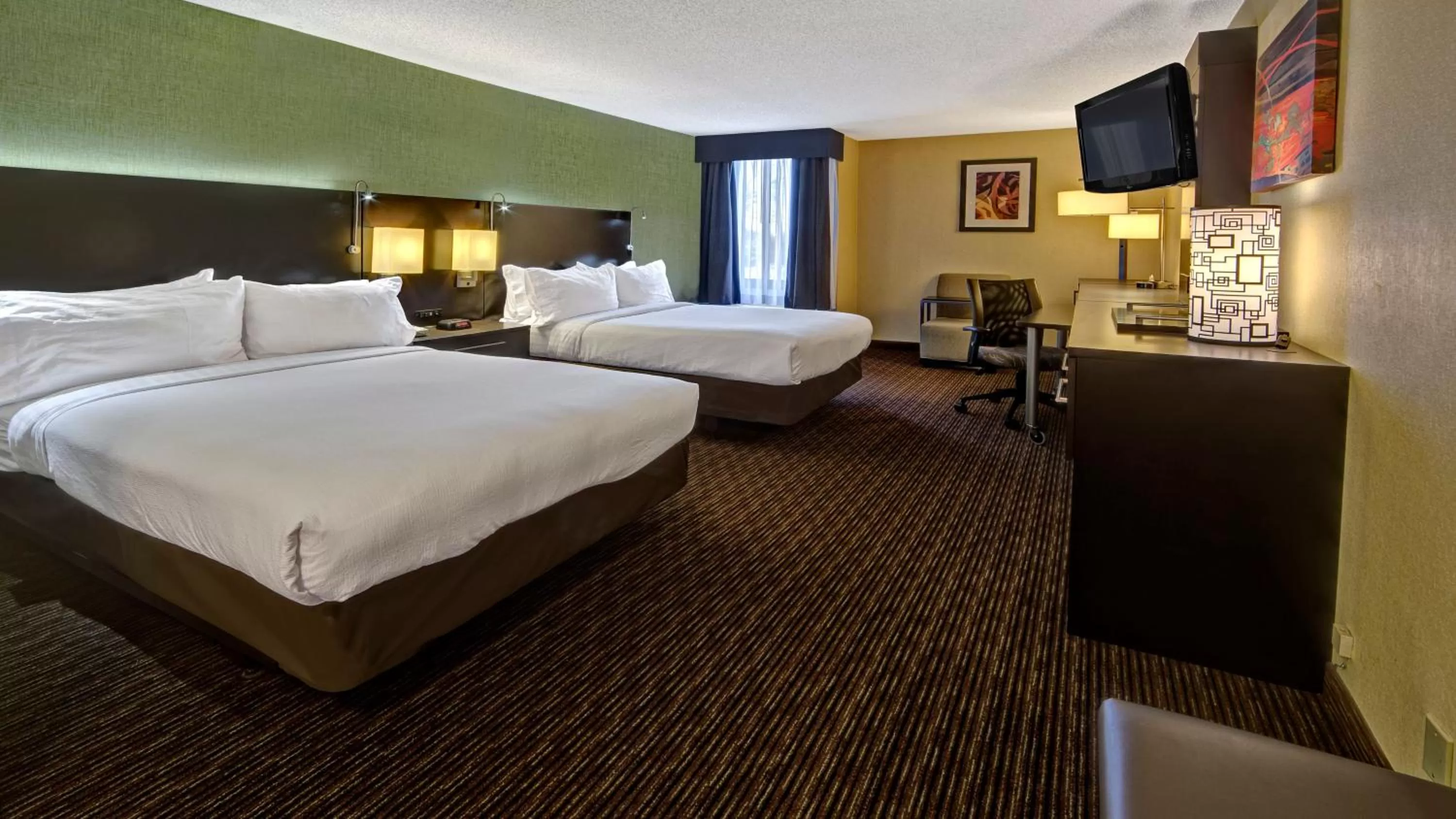 Photo of the whole room in Clarion Hotel & Suites Conference Center Memphis Airport