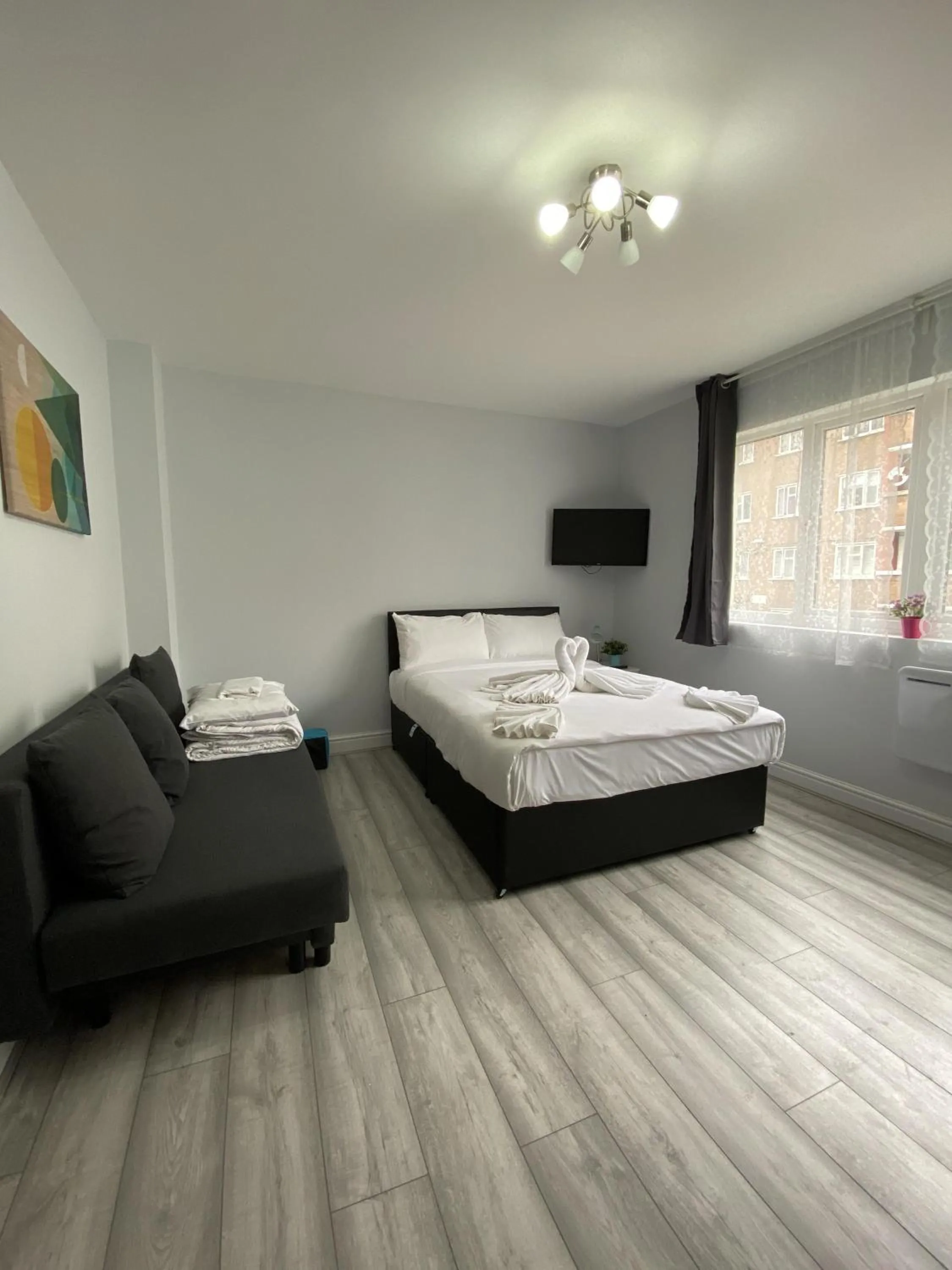 Other, Bed in Comfortable - Cosy - Budget Studios in City Center