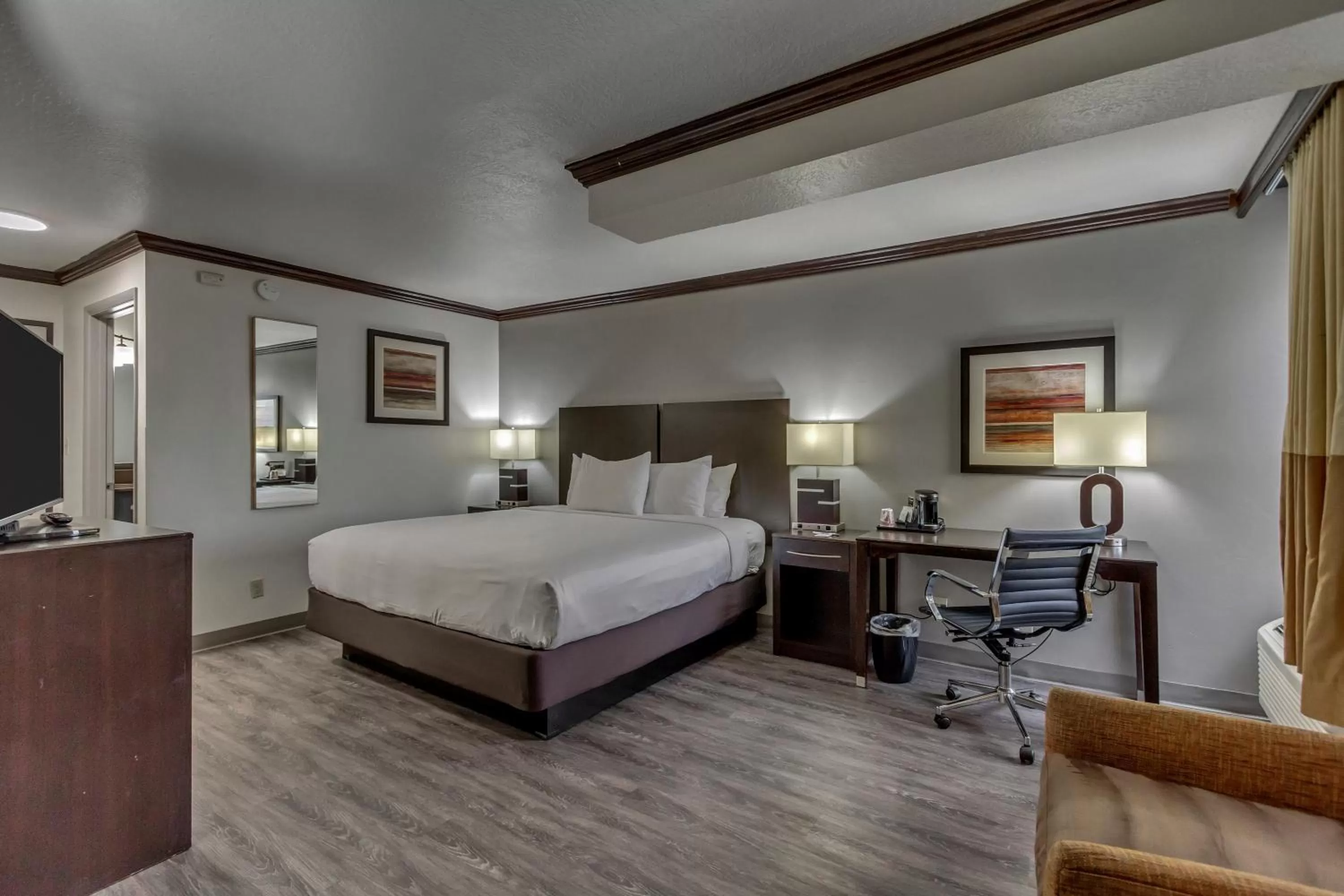 Bed in Park Inn by Radisson, Salt Lake City-Midvale