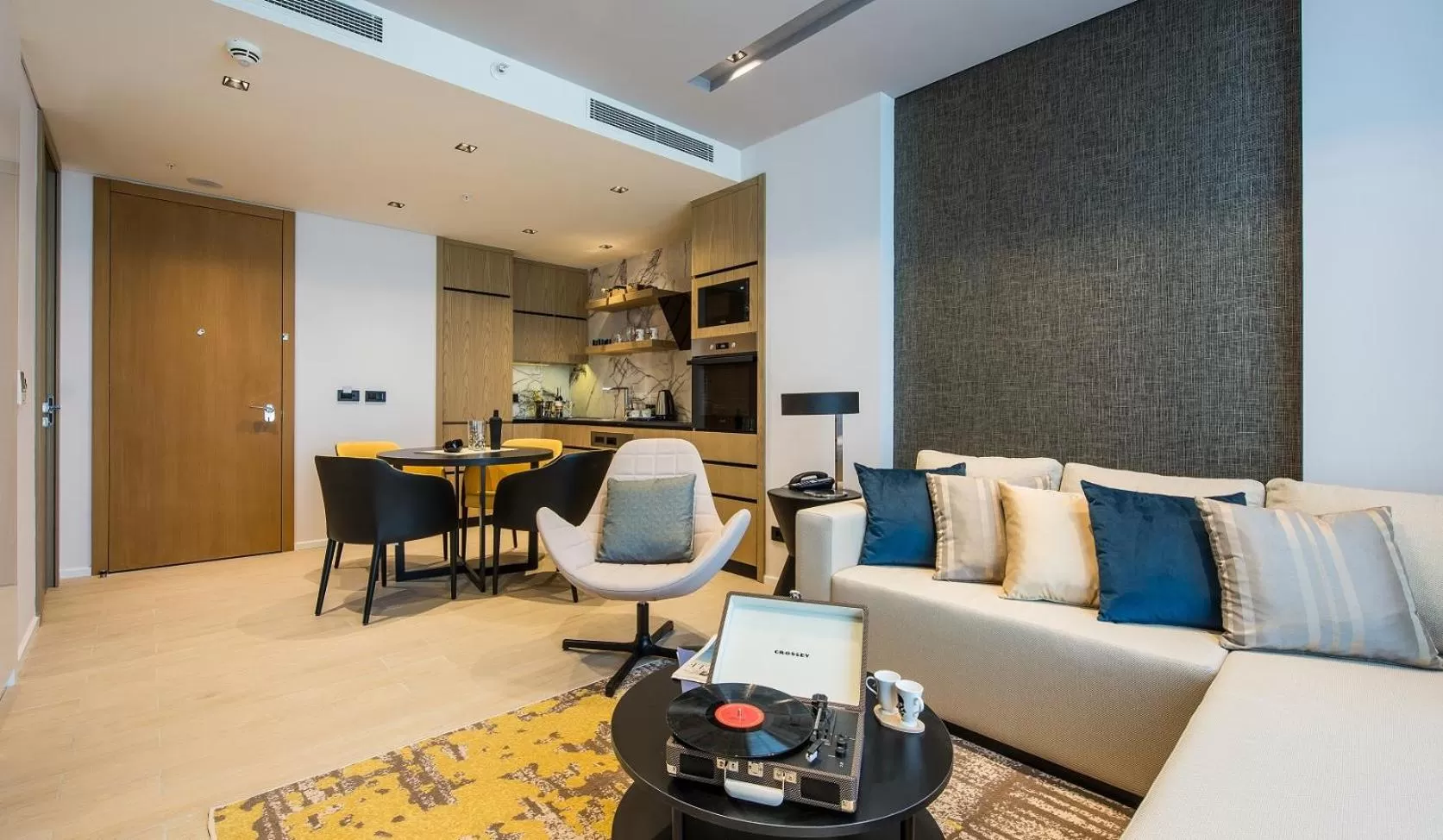 Living room in WestSide Residences by Rotana