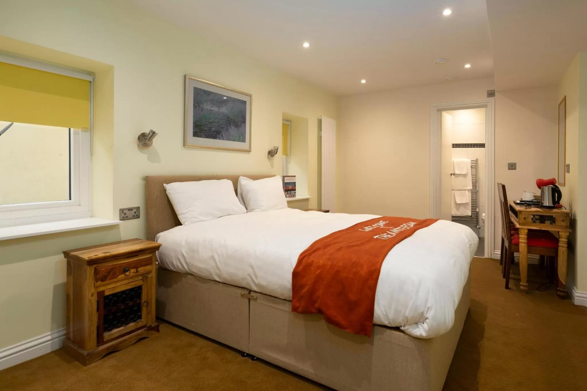 Bed in Amsterdam Hotel Brighton Seafront