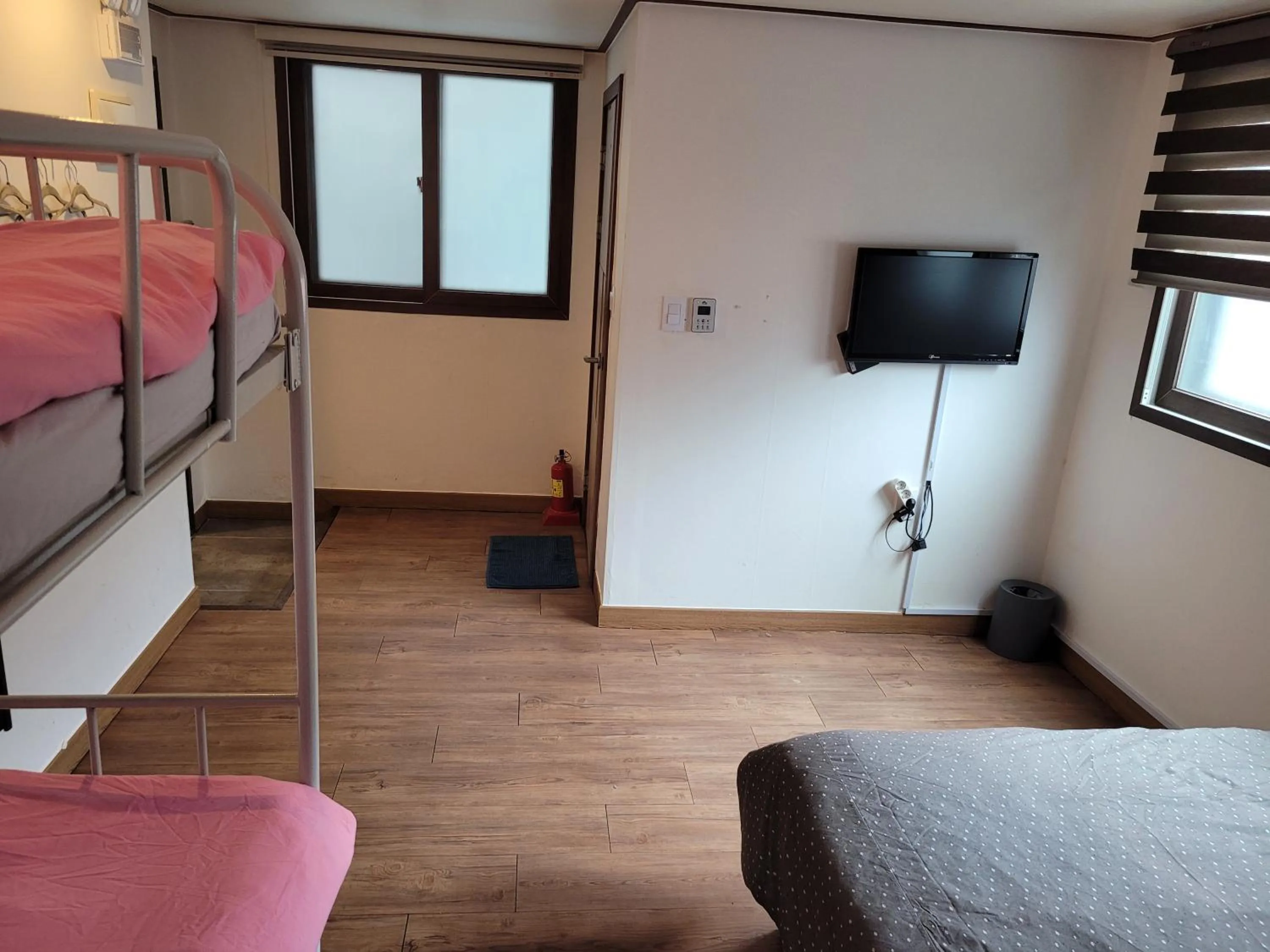 Photo of the whole room, Bed in Olive Hostel MyeongDong