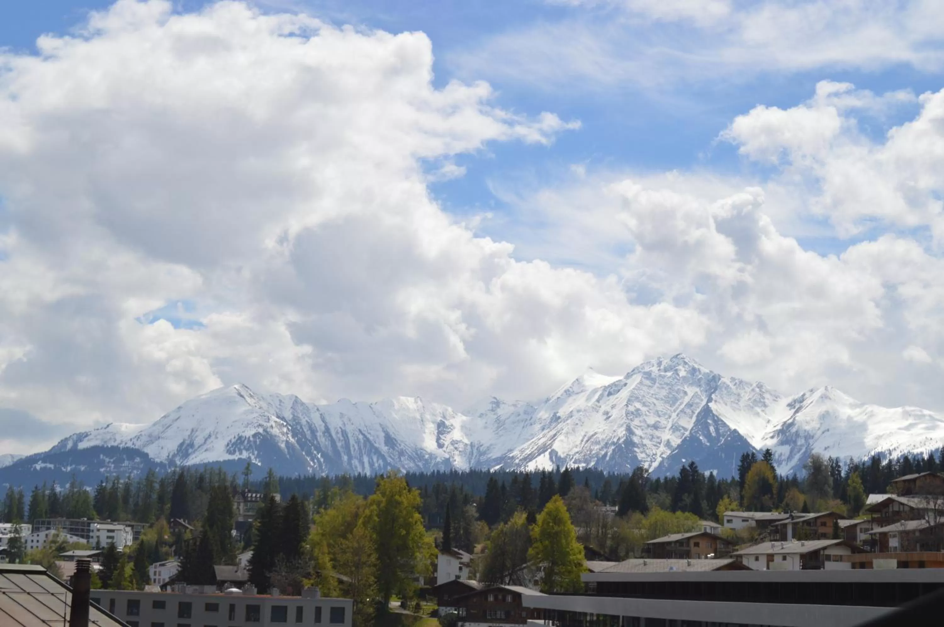 Garden view in Hillsite Smart Hotel Flims