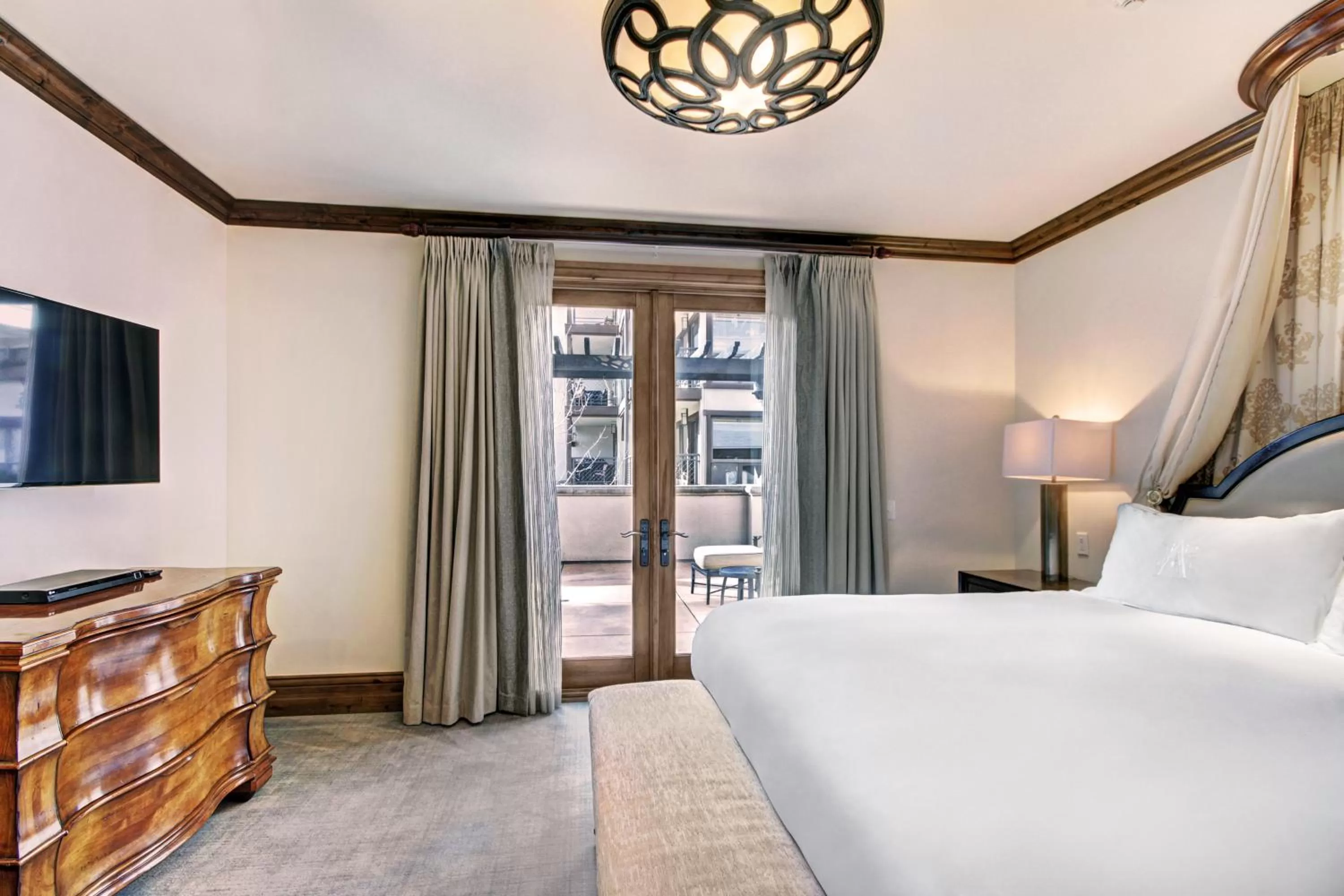 Bed in The Arrabelle at Vail Square, a RockResort