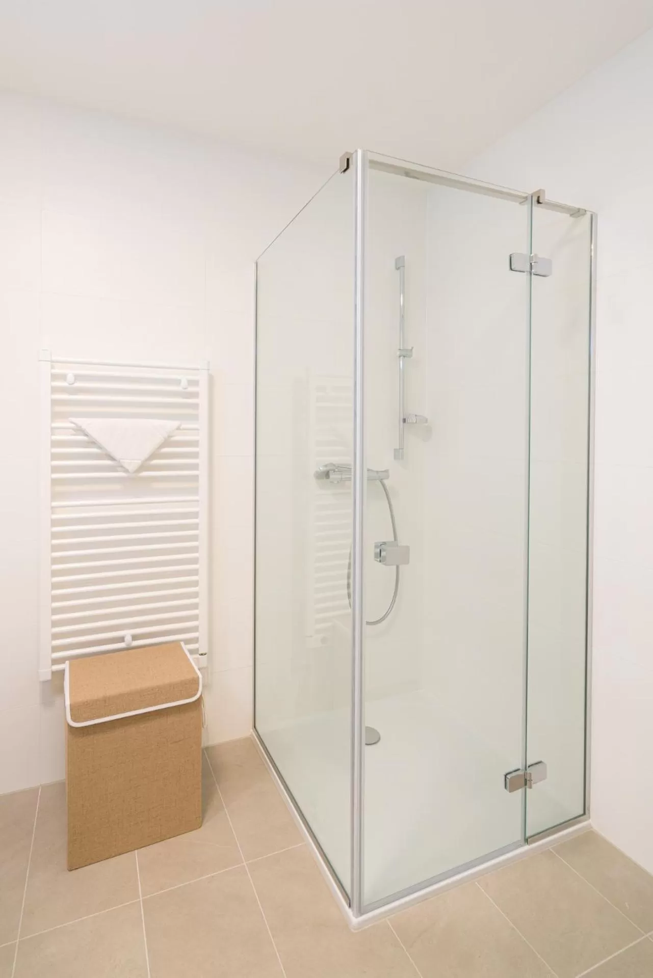 Vienna Residence, Marina Tower - Danube