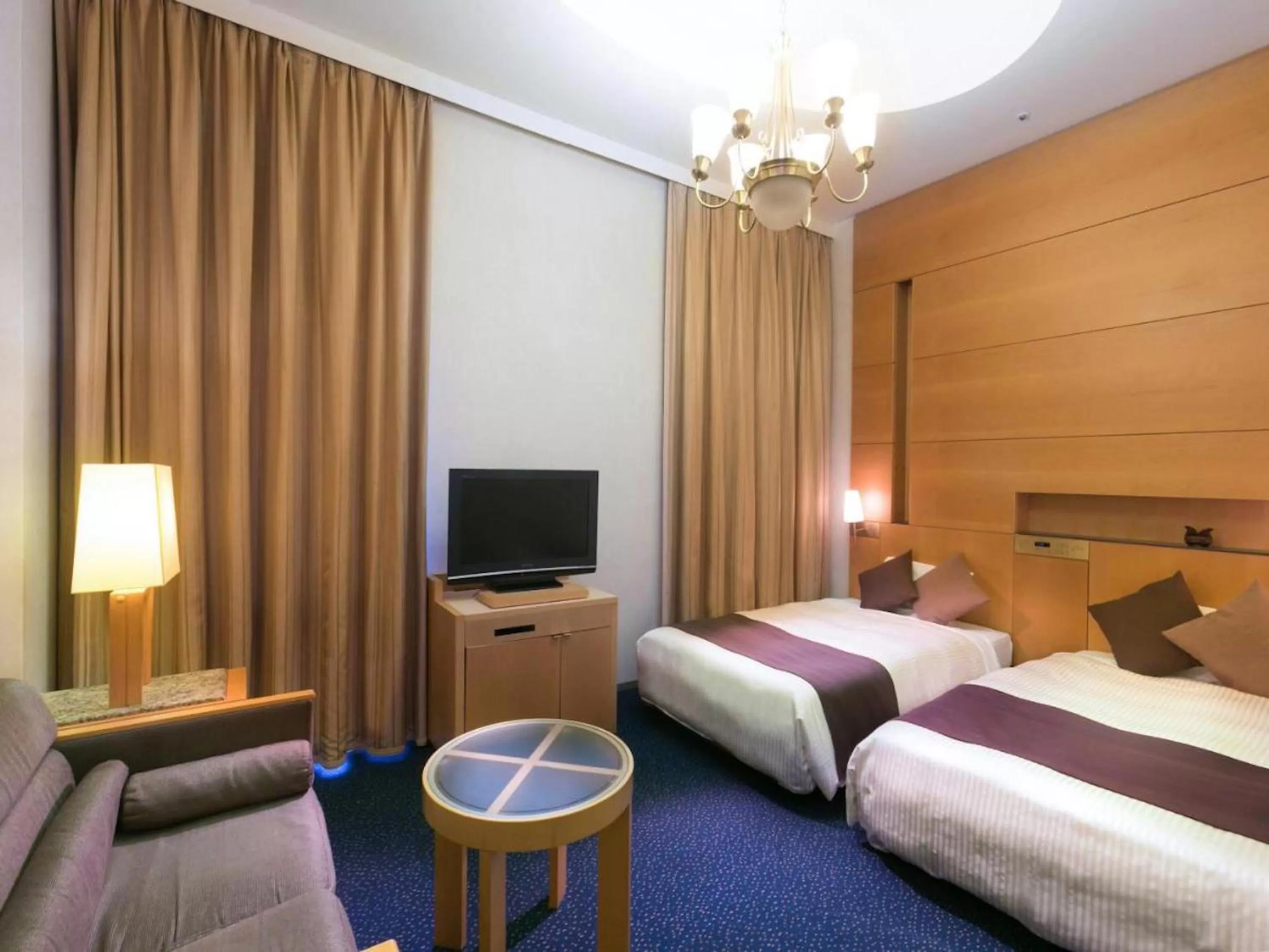 Photo of the whole room, Bed in Iwaki Washington Hotel