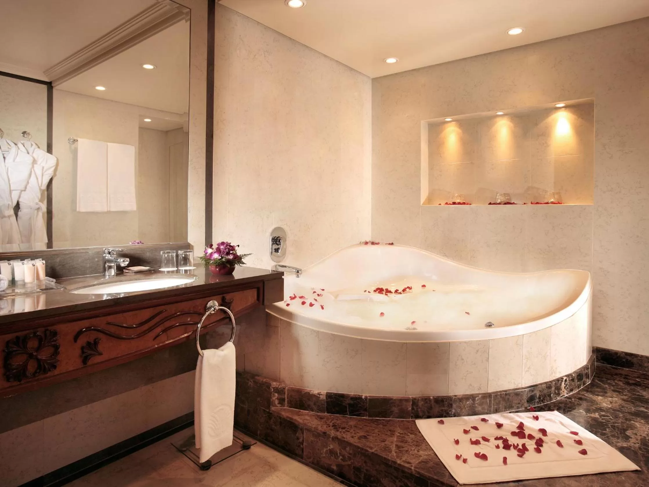 Bathroom in Gefinor Rotana – Beirut