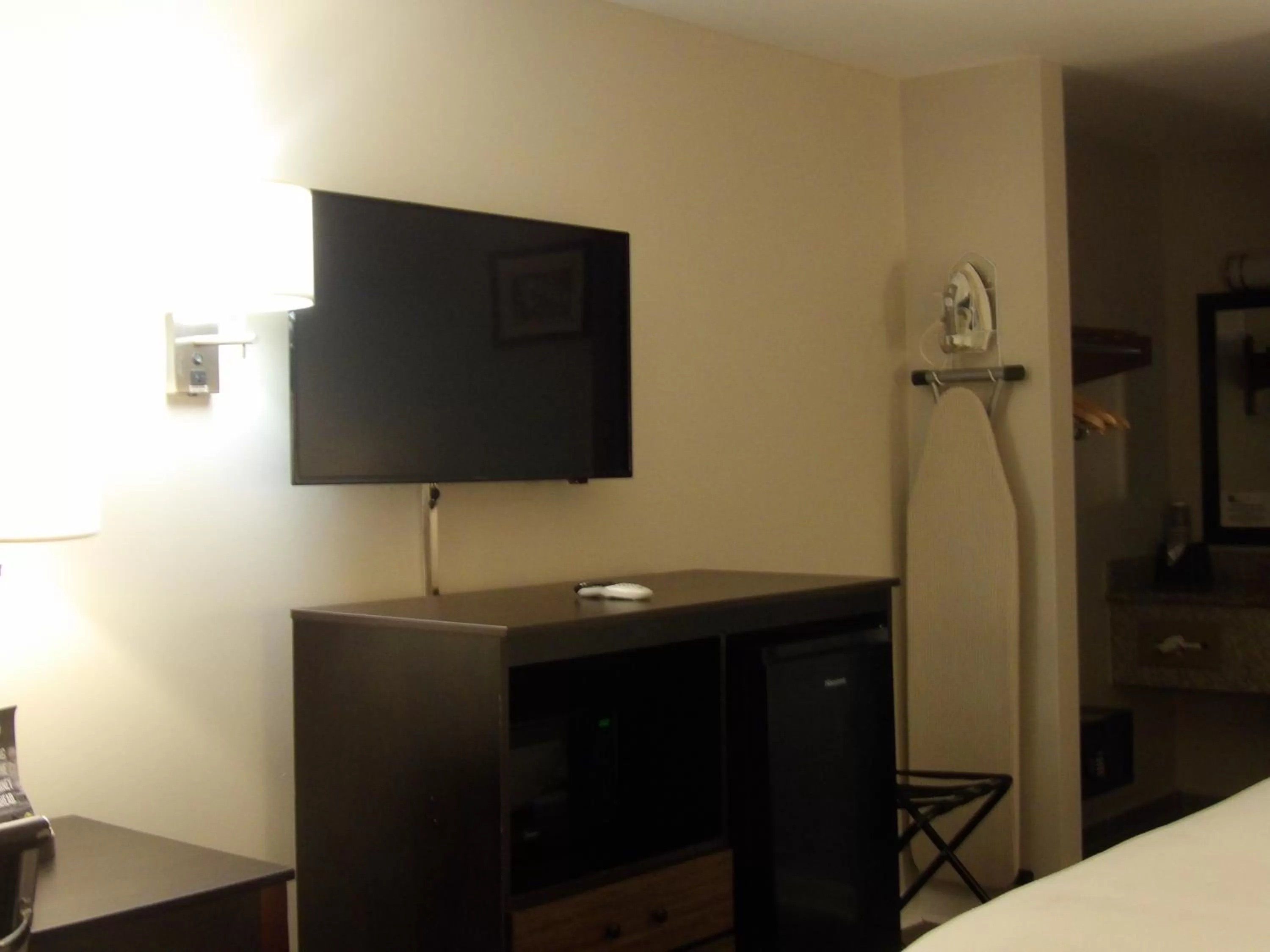 Super 8 by Wyndham Ocean Springs Biloxi