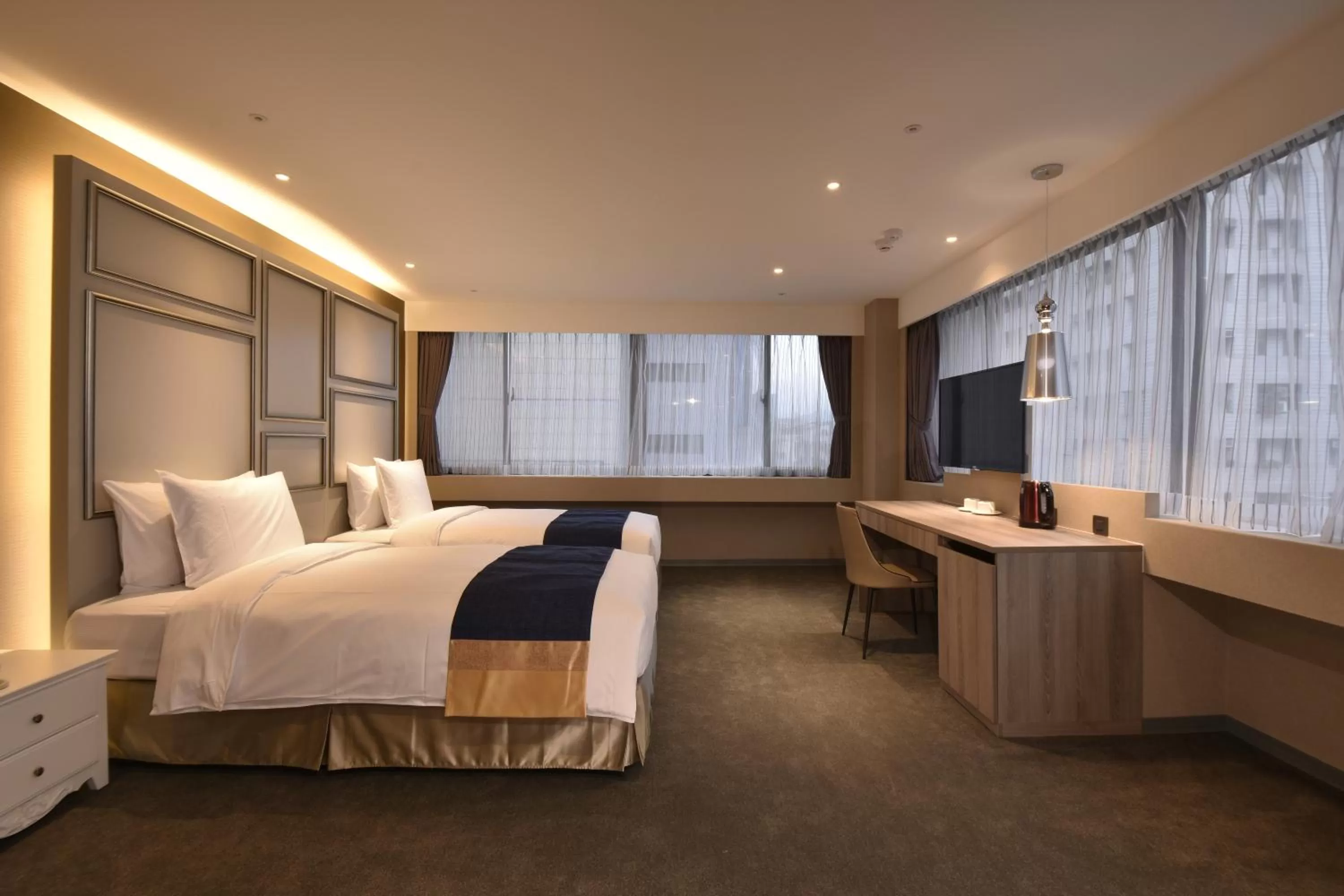 Photo of the whole room, Bed in Green World ZhongXiao
