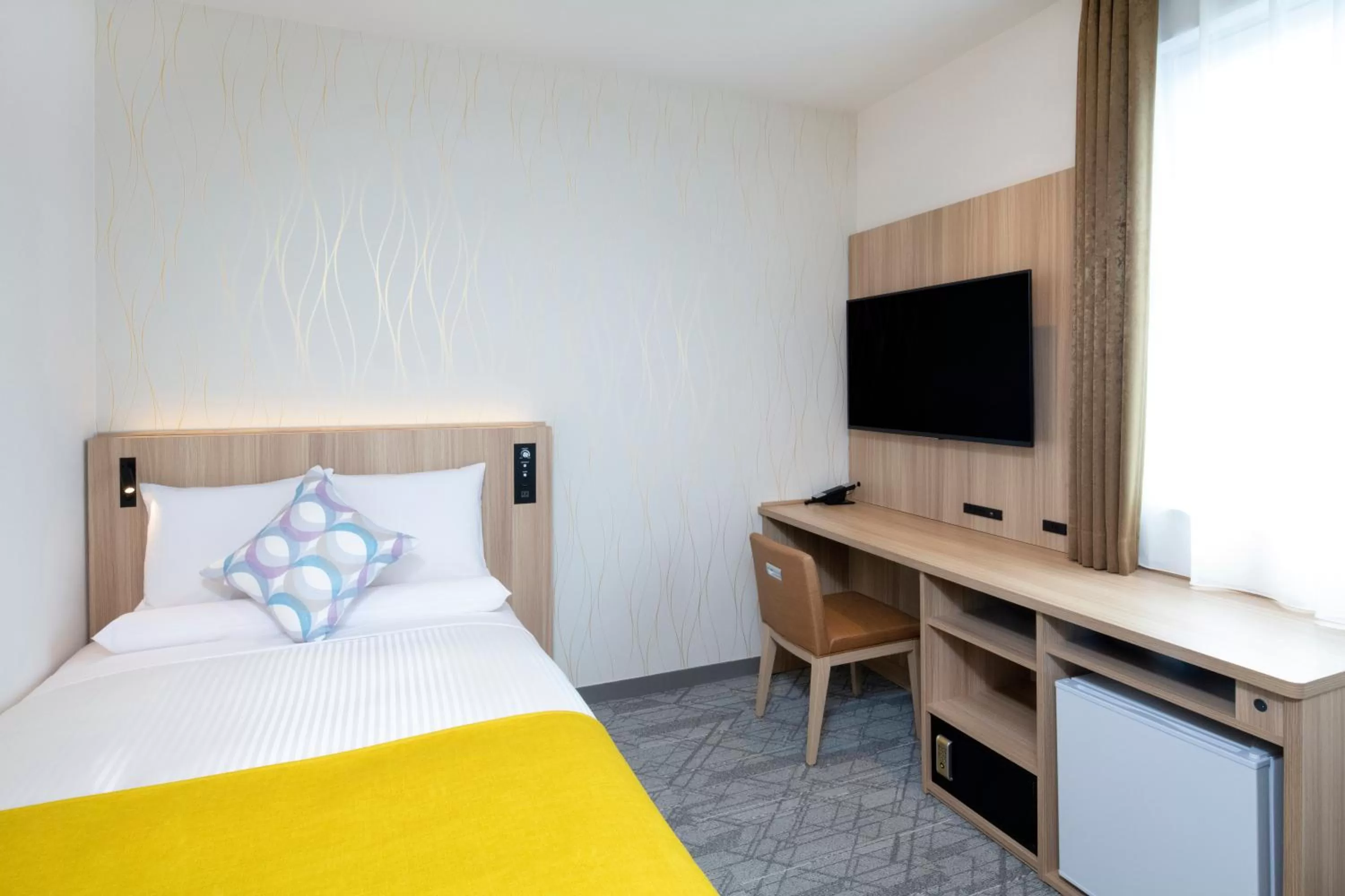 Standard Double Room with Small Double Bed - Non-Smoking in HOTEL MYSTAYS Nishi Shinjuku