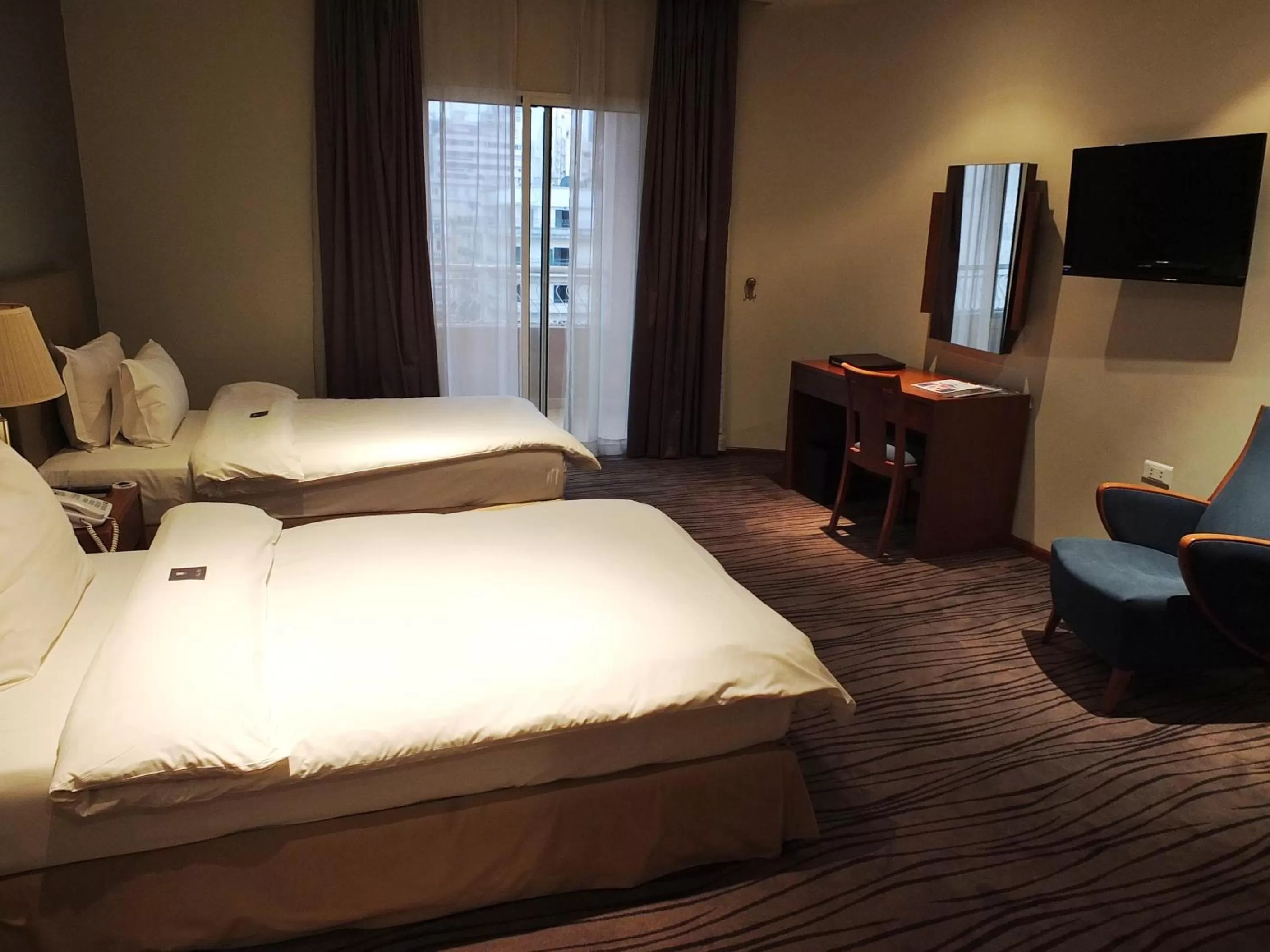 Bed in Plaza Hotel Beirut