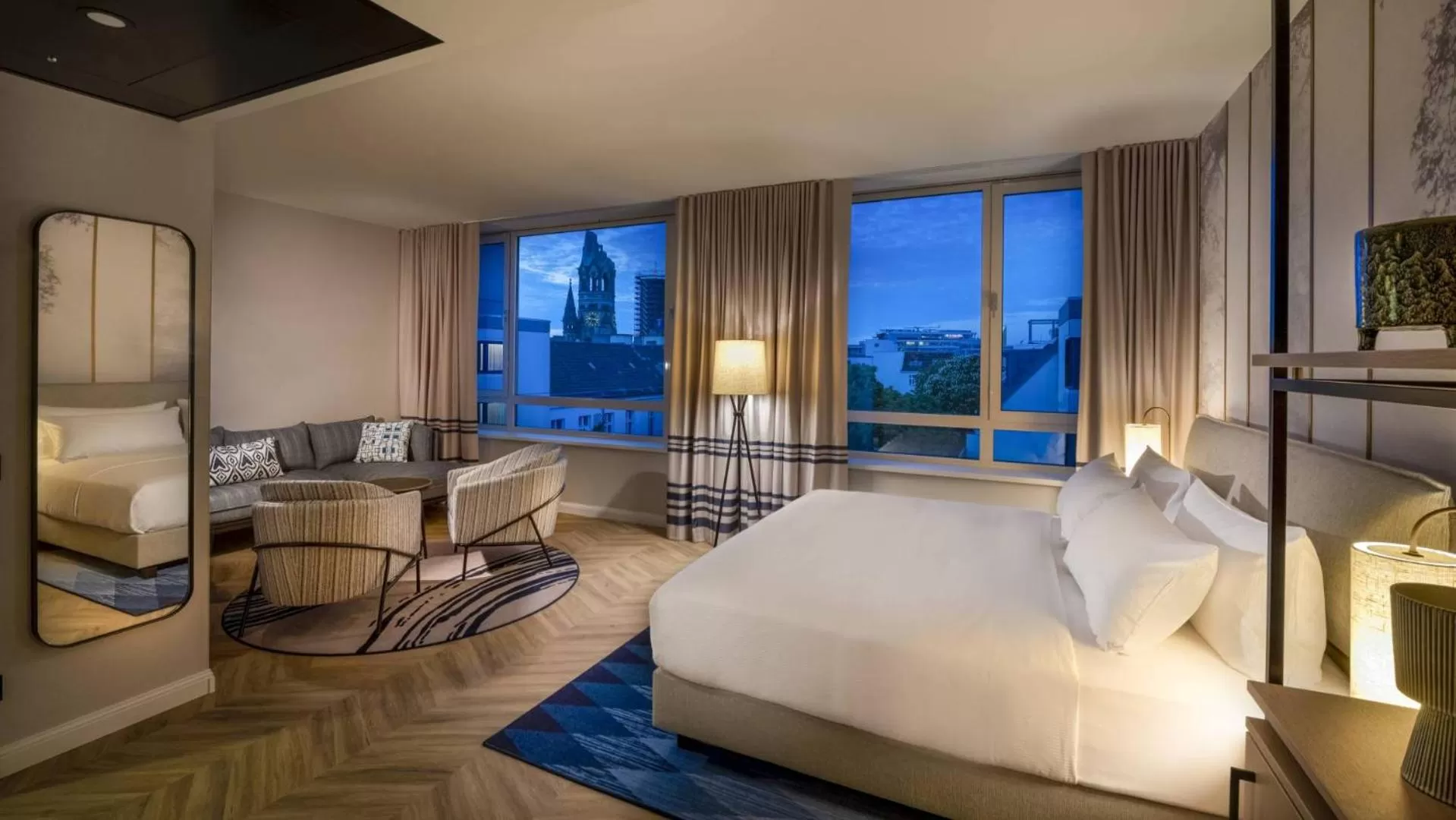 Bed in DoubleTree by Hilton Berlin Ku'damm