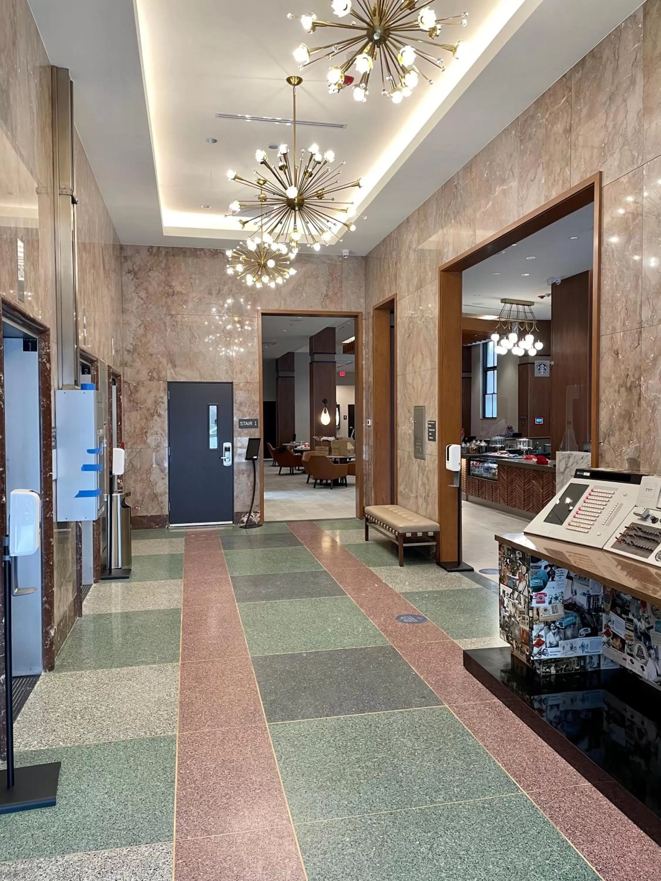 Facade/entrance in Hyatt Place Houston Downtown