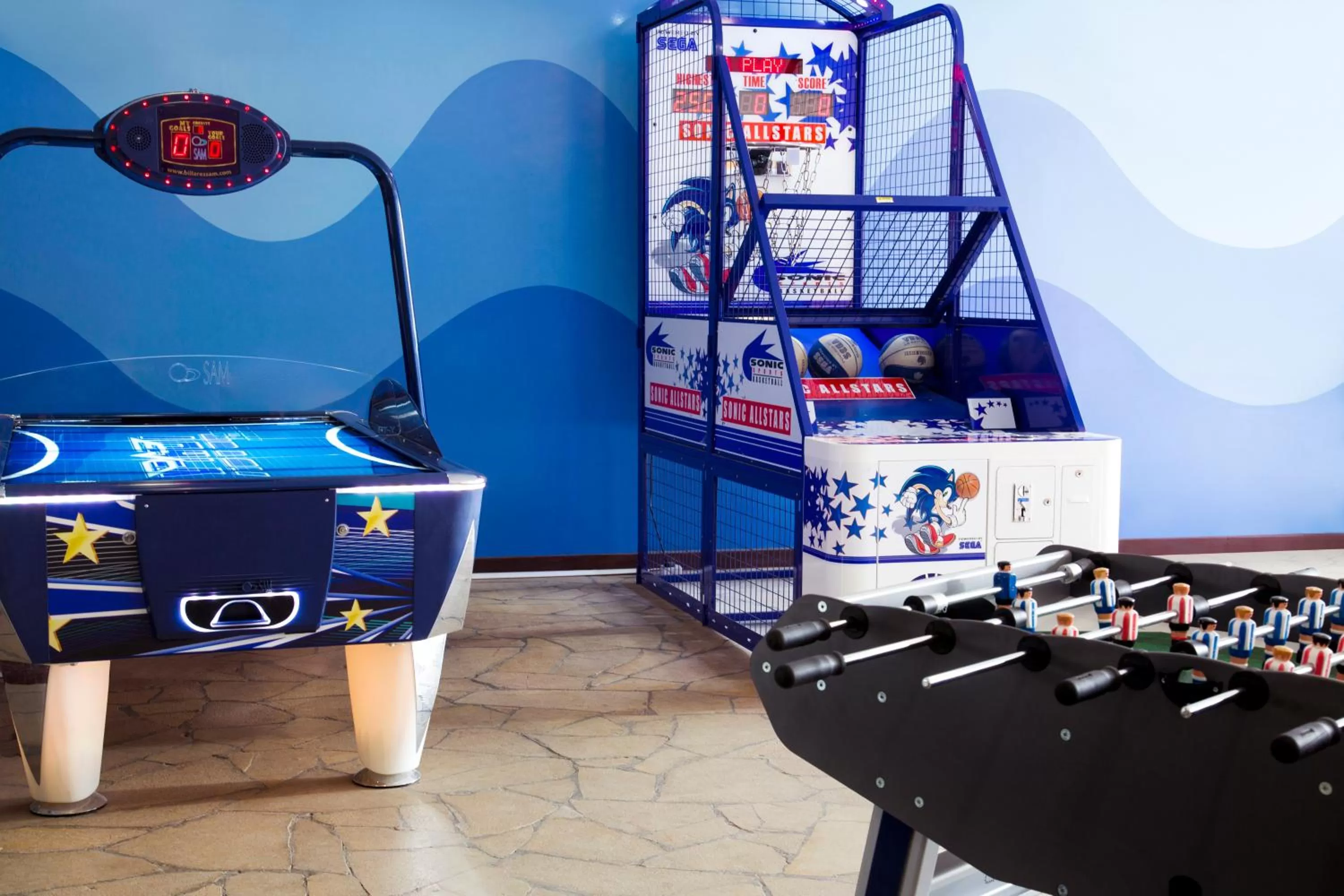 Game Room in TIME Oak Hotel & Suites