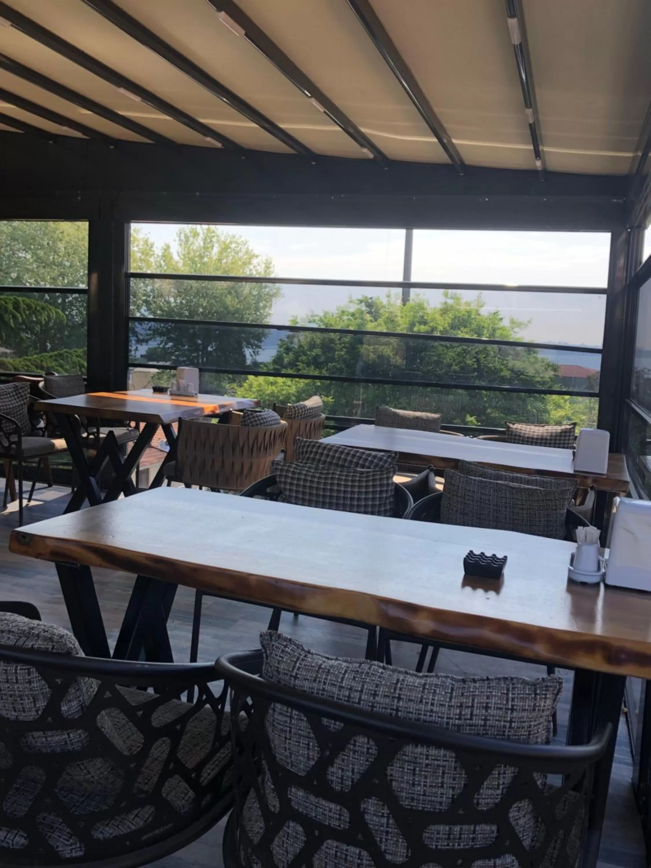 Restaurant/places to eat in Hotel Blue Ottoman