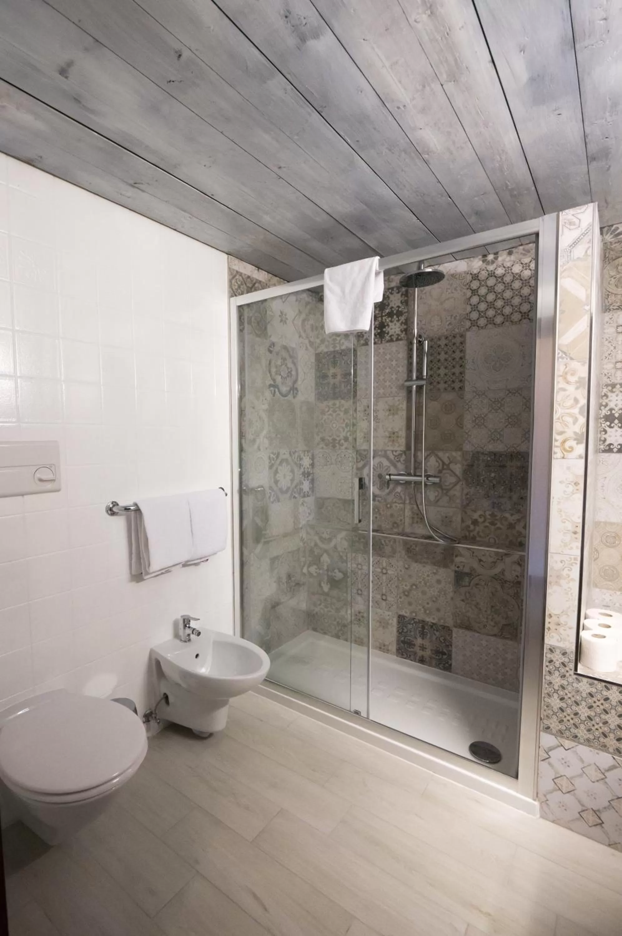 Toilet in Family Hotel Schloss Rosenegg