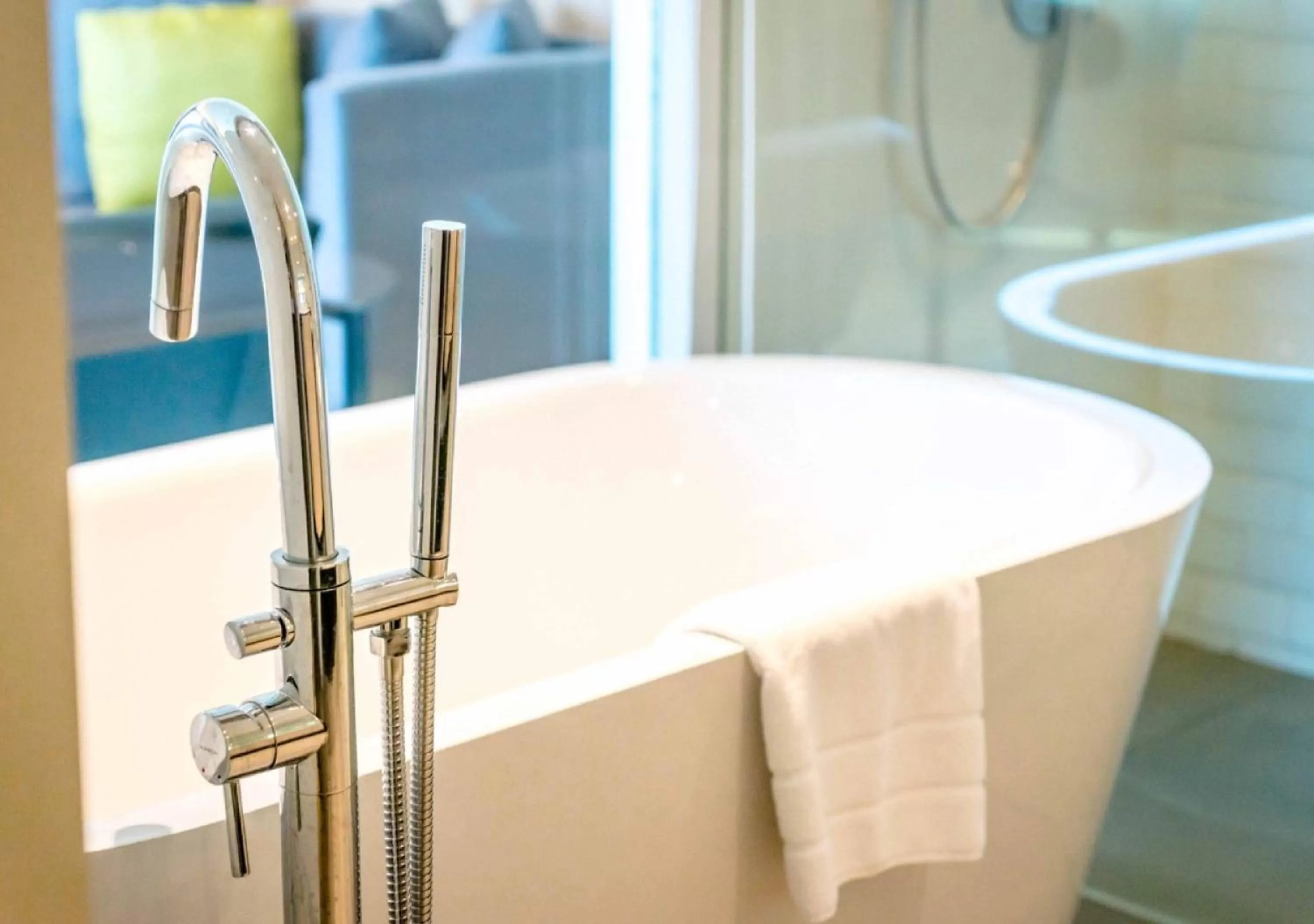 Bathroom in Modena by Fraser Bangkok