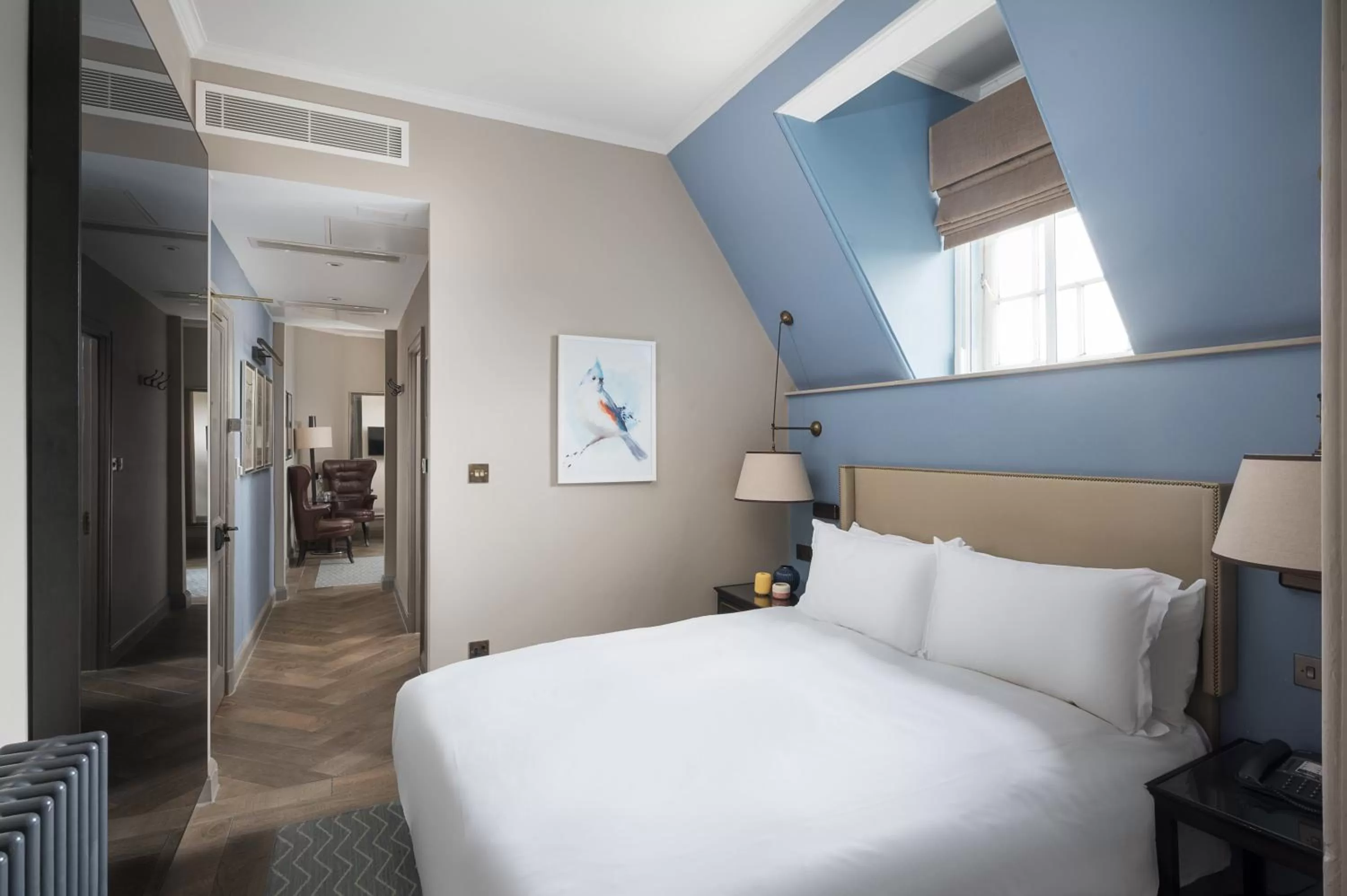 Photo of the whole room, Bed in voco Grand Central Glasgow by IHG