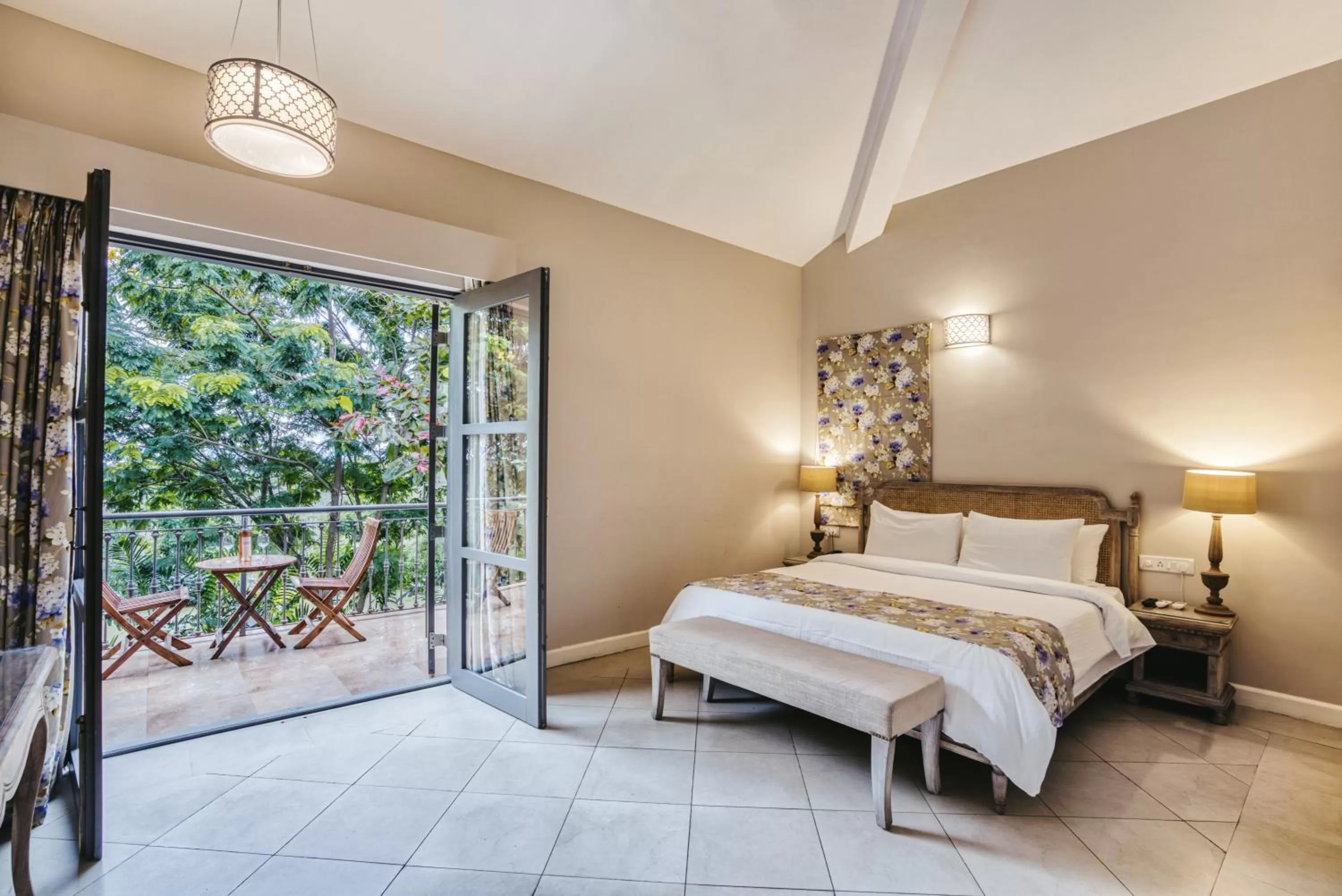 Balcony/Terrace, Bed in The Source At Sula