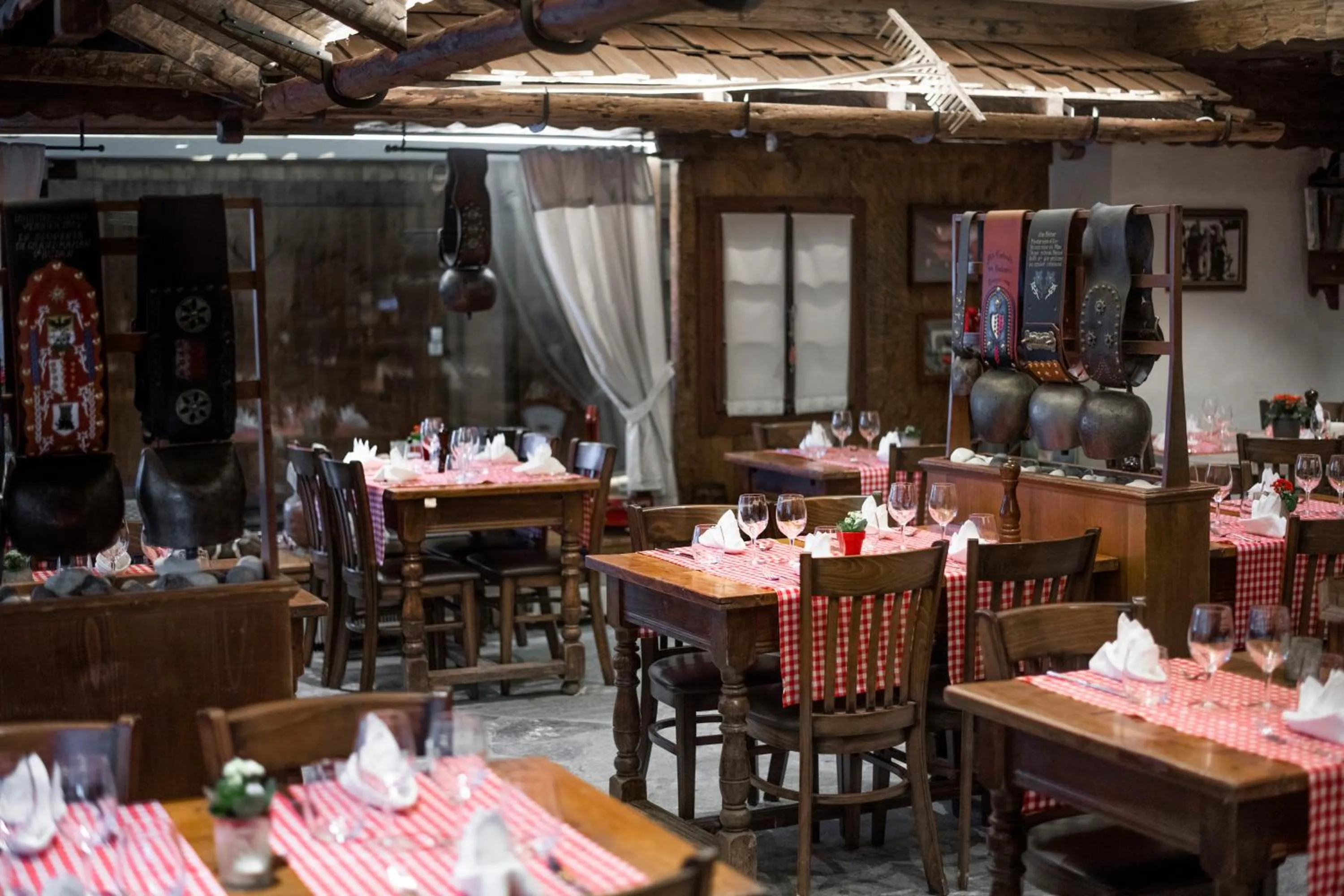 Restaurant/places to eat in Hotel Olympic - Montana Center