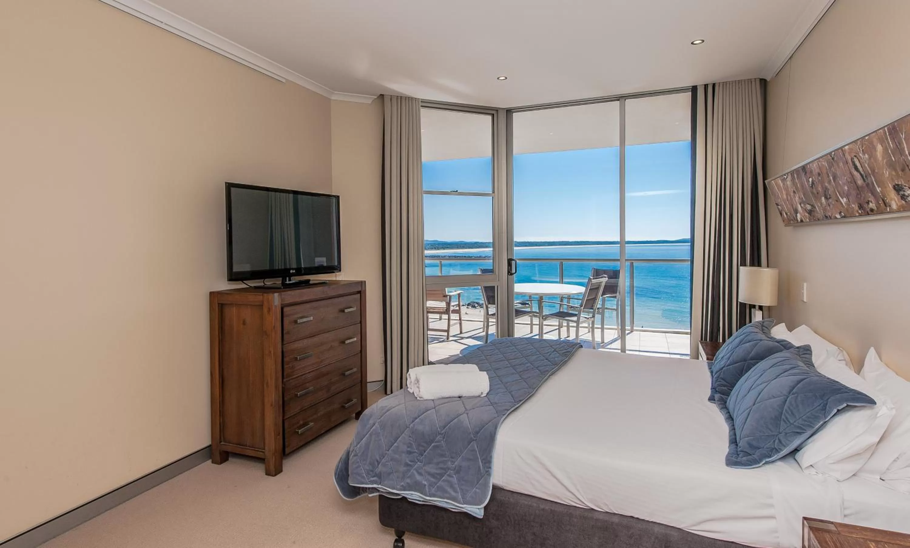 Balcony/Terrace, Room Photo in Sandcastle Apartments