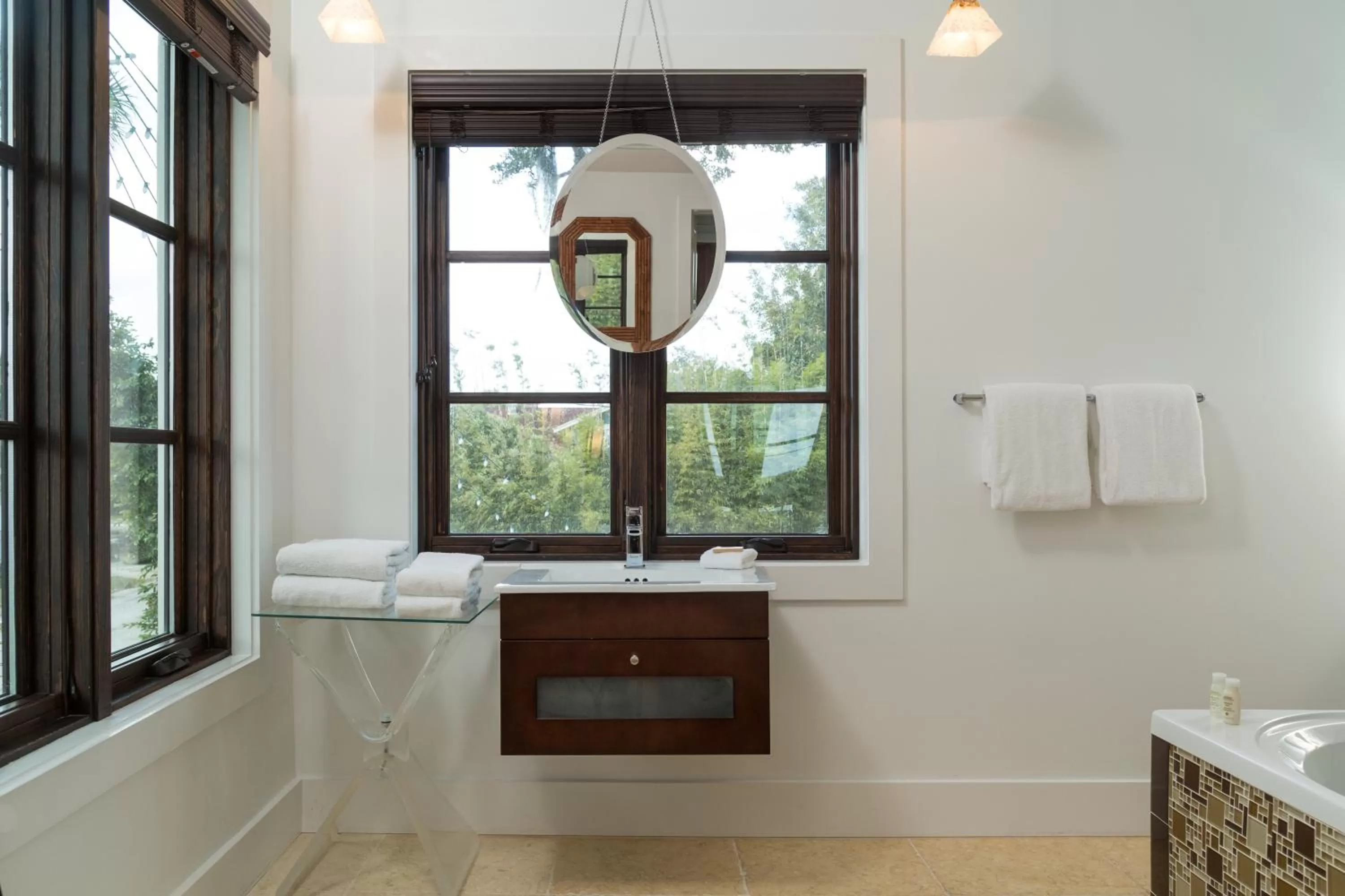 Bathroom in Black Dolphin Inn