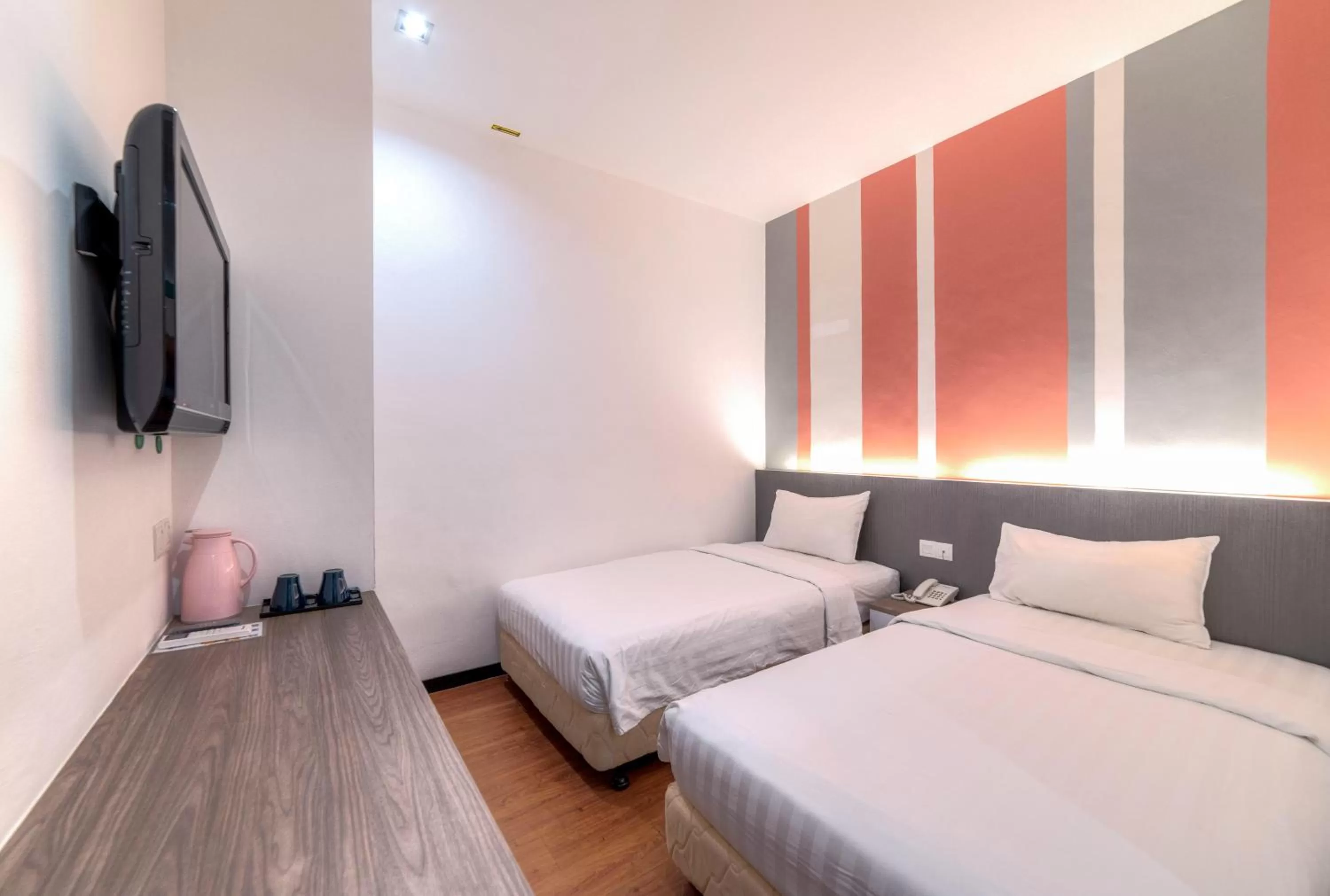 Bedroom, Bed in HelicoNia Hotel