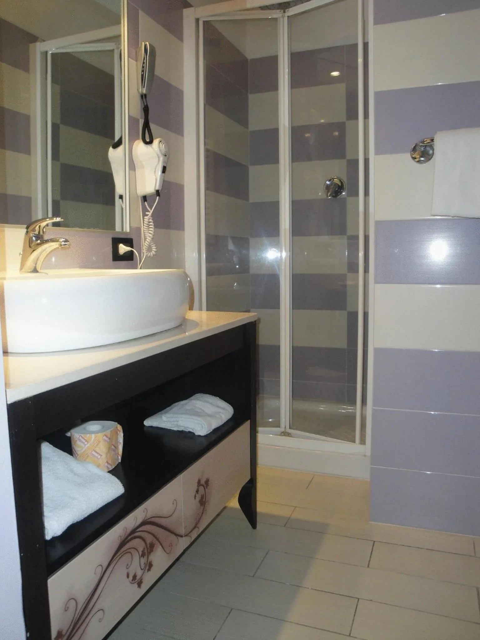 Bathroom in Hotel Due Mondi