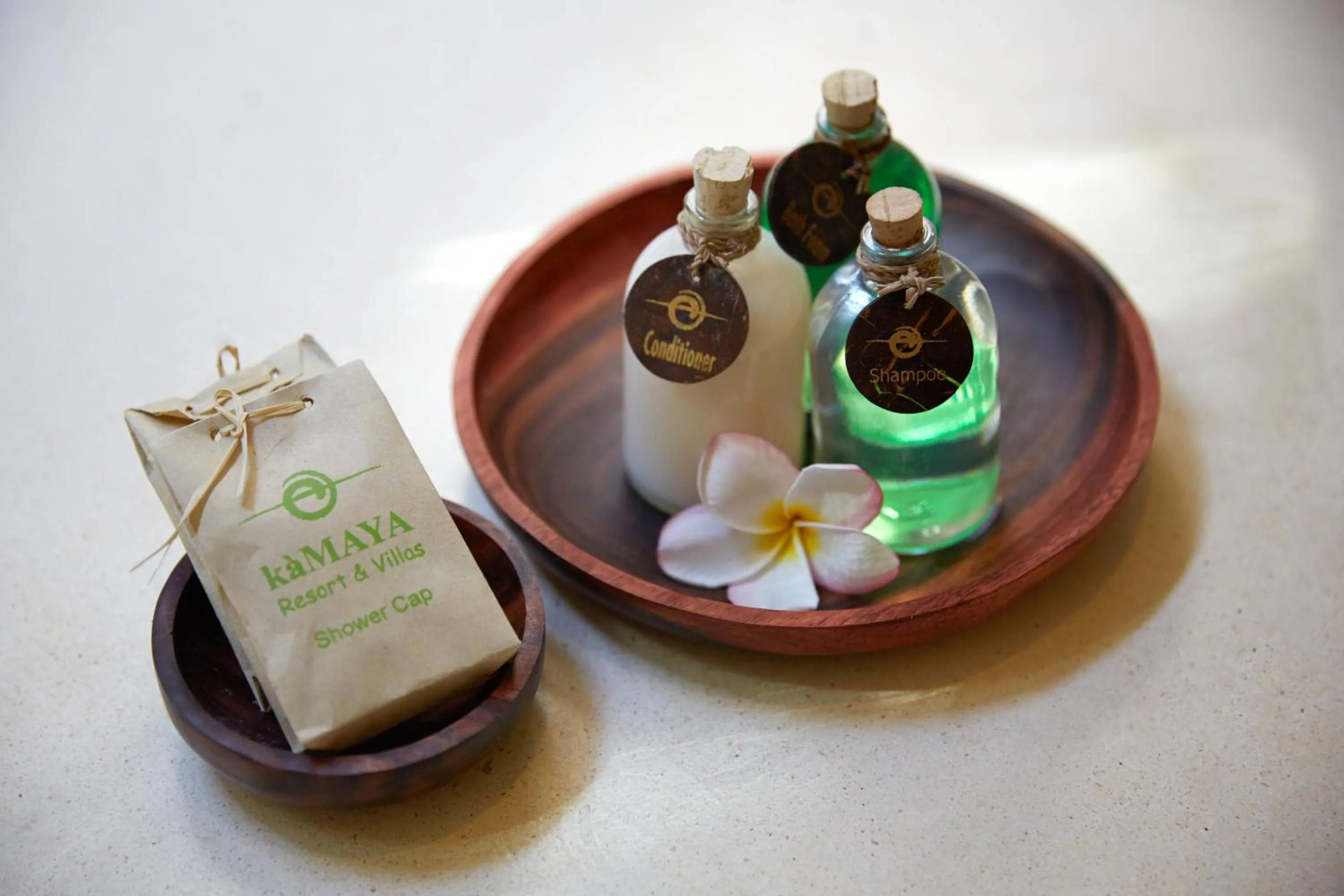 Bathroom in Visakha Sanur by Puri Signatures