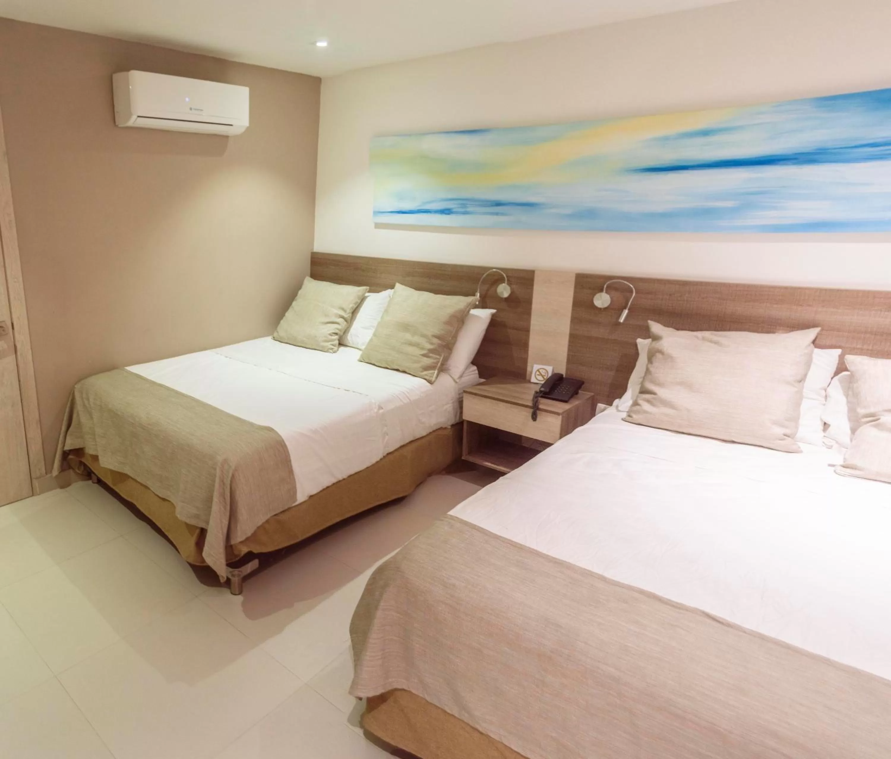 Bedroom in Hotel 1525 By GEH Suites