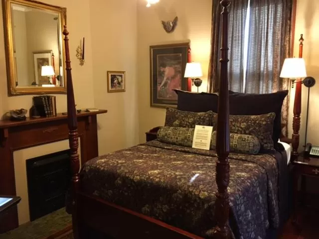 Photo of the whole room, Bed in 1896 O'Malley House