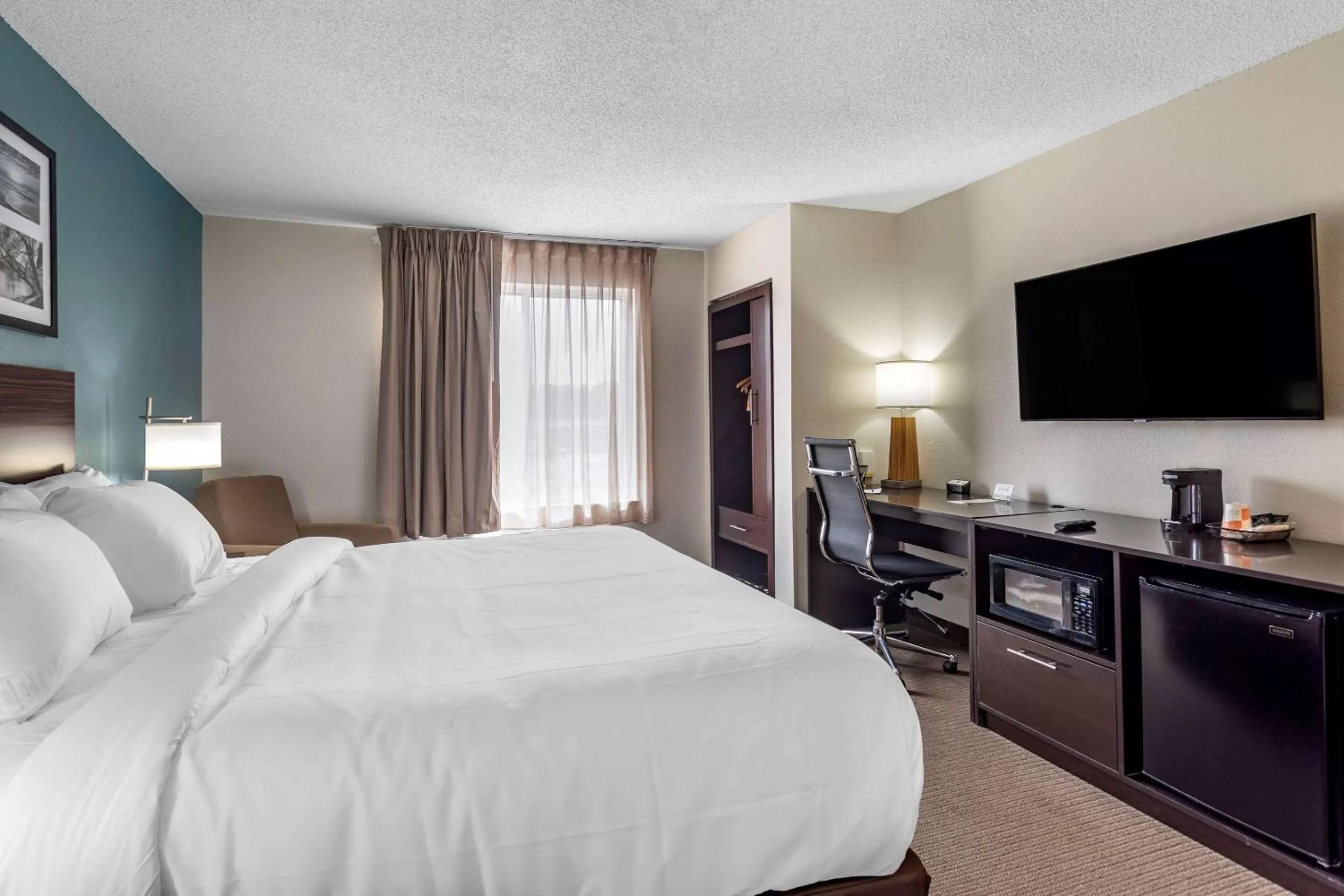 Photo of the whole room, Bed in Sleep Inn & Suites Lebanon - Nashville Area