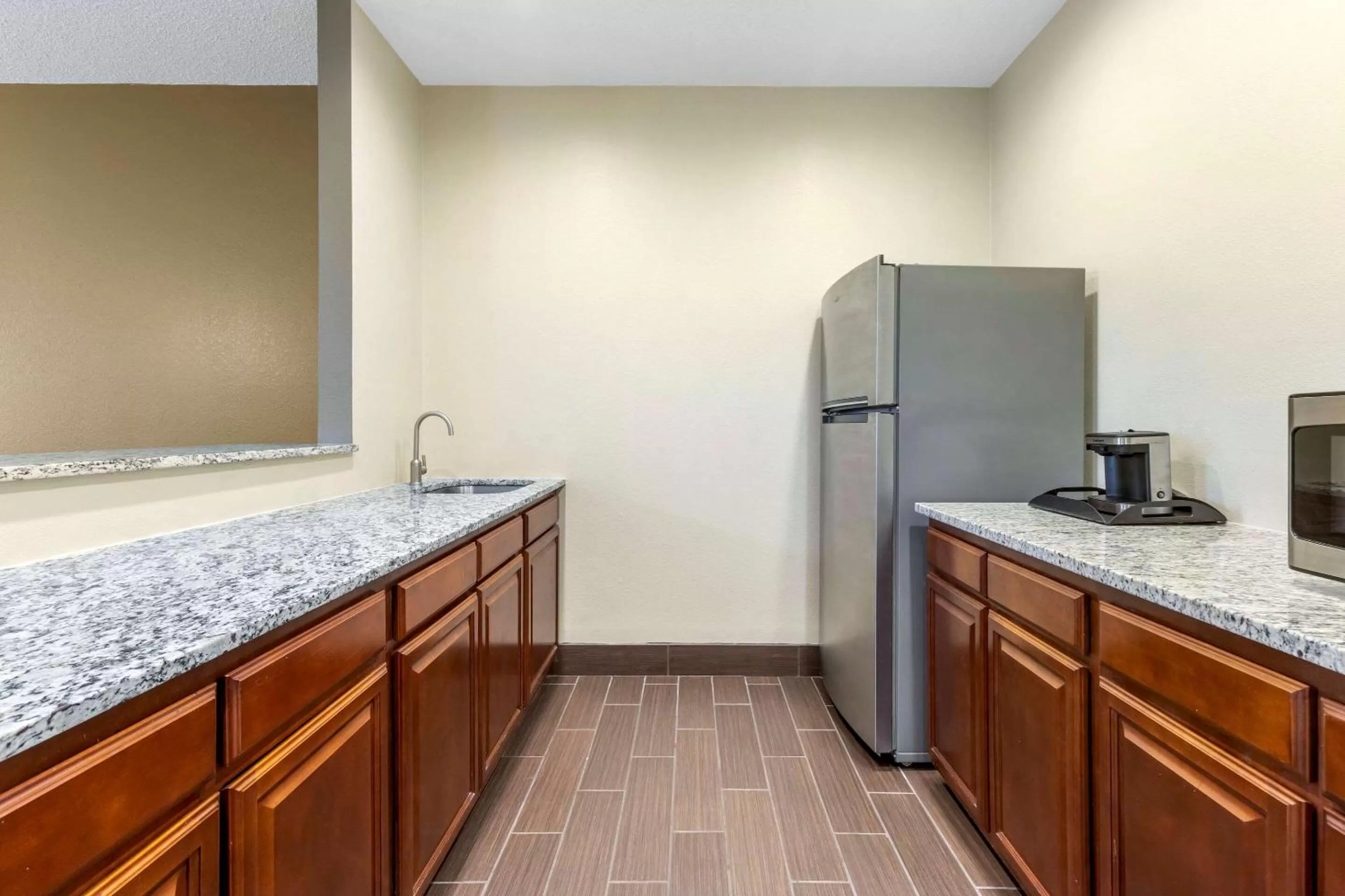 Photo of the whole room in Comfort Inn & Suites Lenoir Hwy 321 Northern Foothills