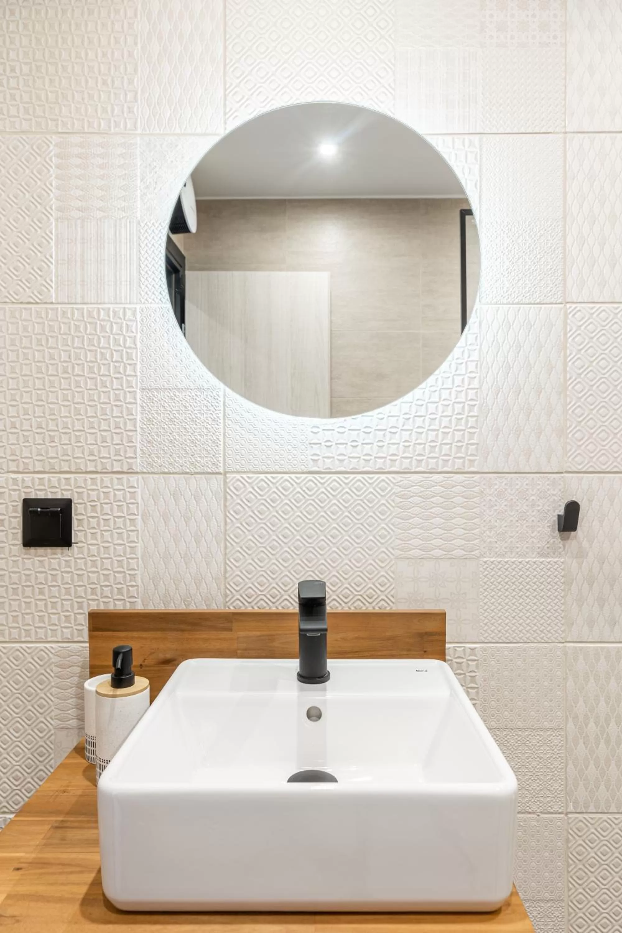 Bathroom in Ermoo Athens Modern Living