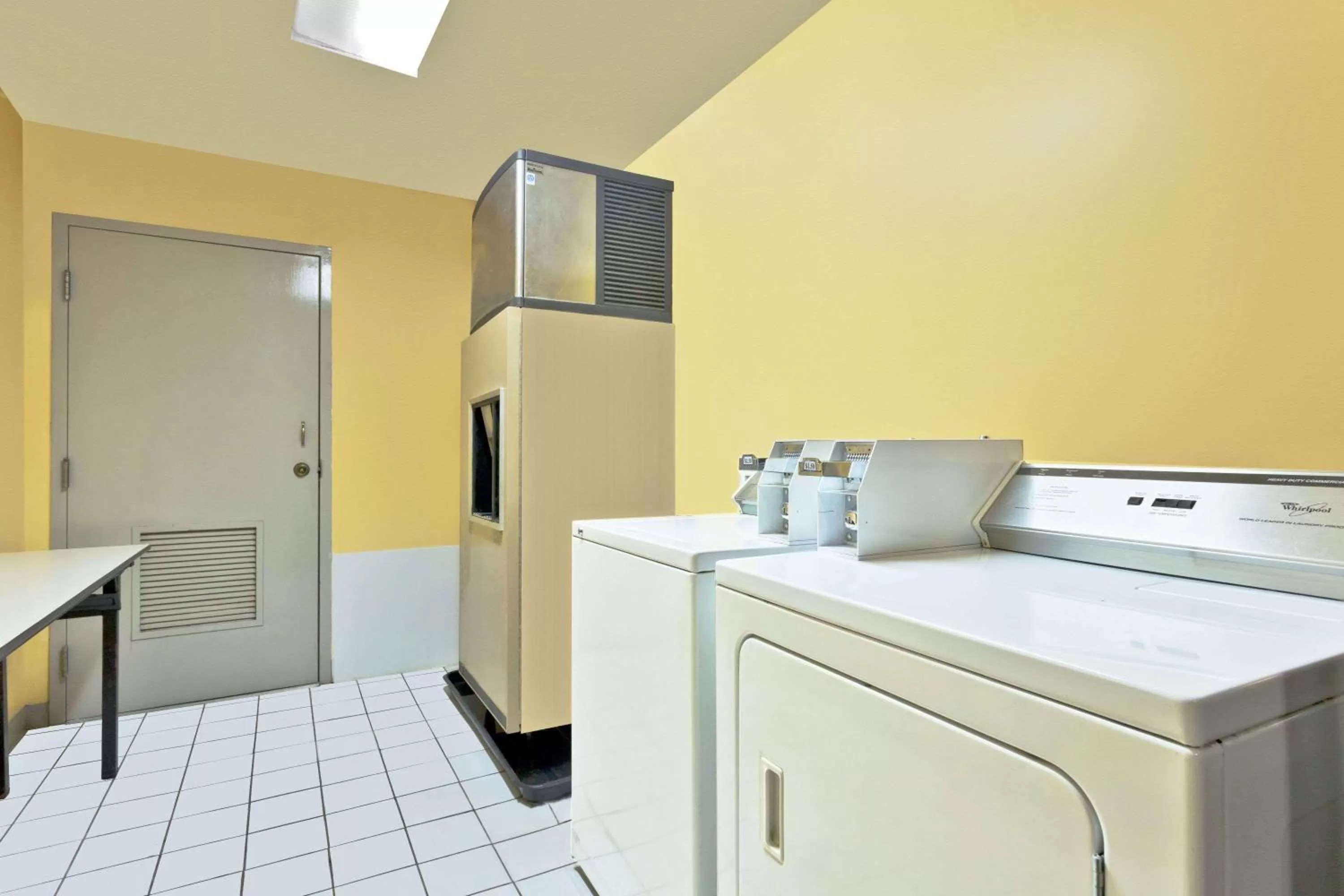 On site in Super 8 by Wyndham Franklin Hwy 31