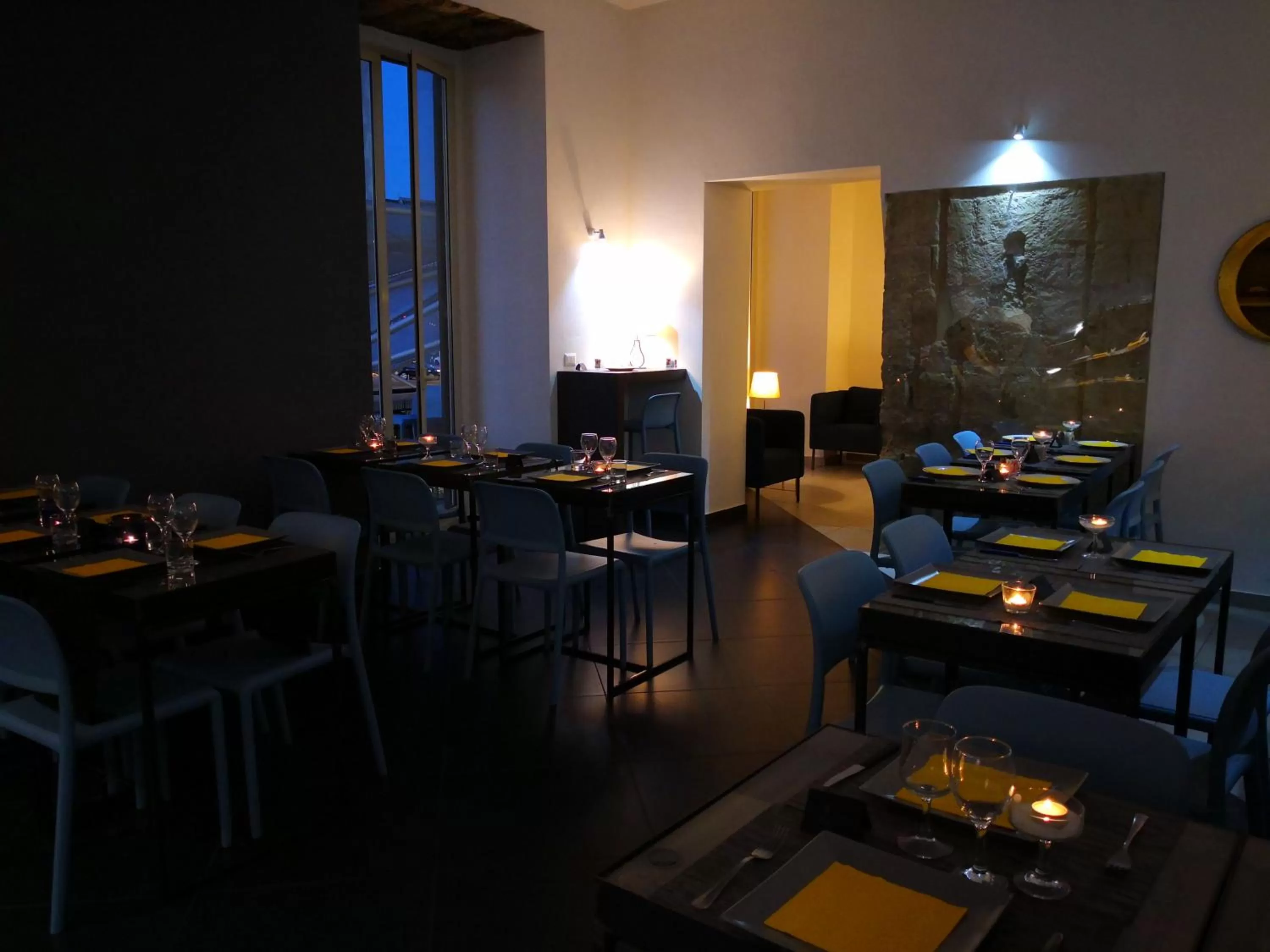 Restaurant/places to eat in Ideal City Walk