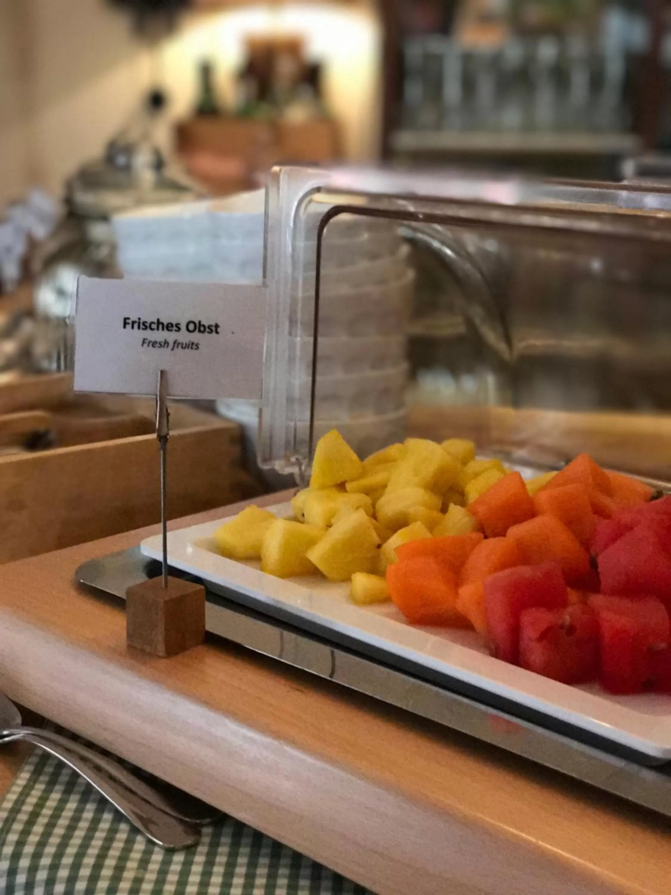 Buffet breakfast in Hotel Zur Alten Brücke