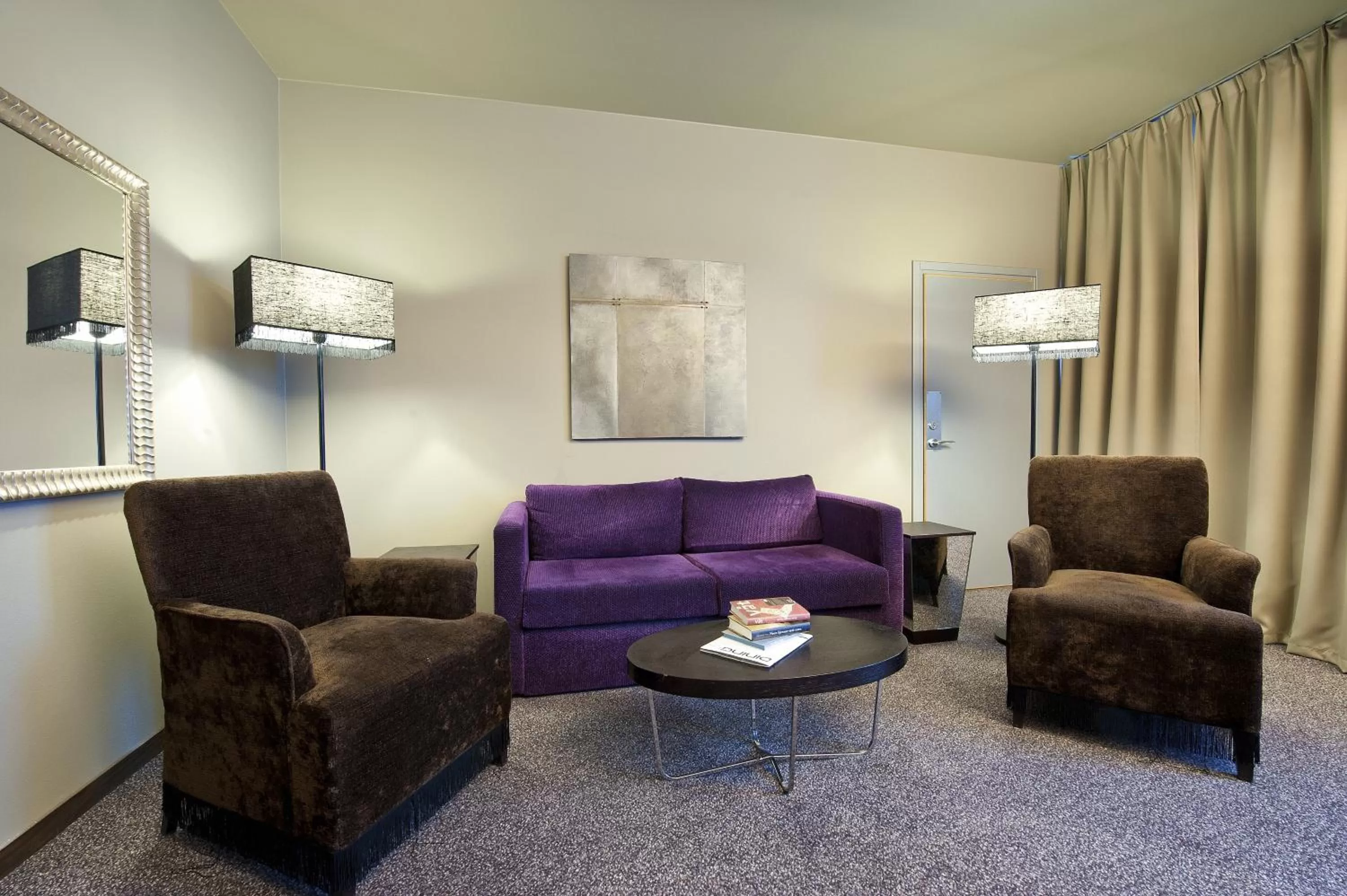 Living room in Home Hotel Folketeateret